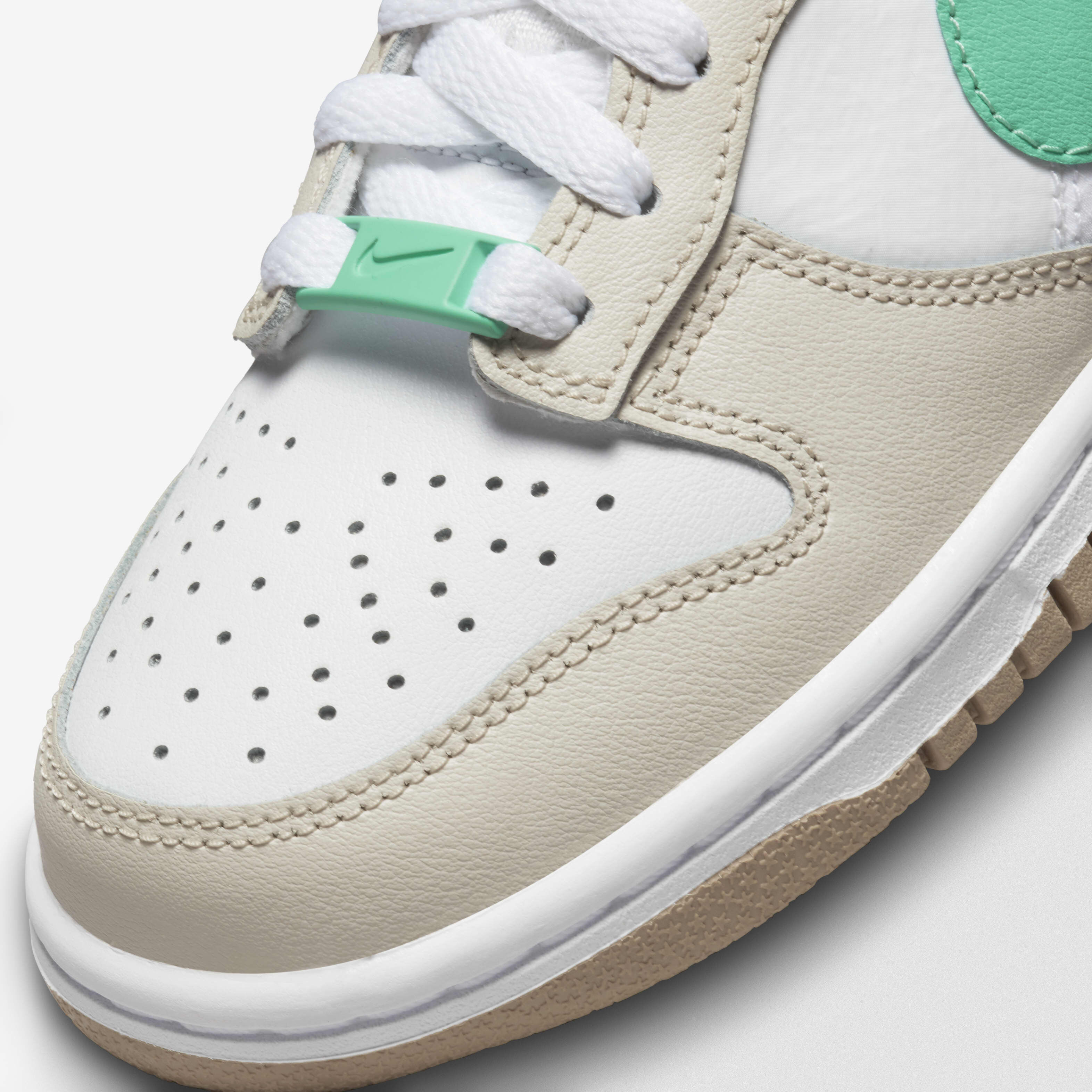 Nike Dunk Low image number 6