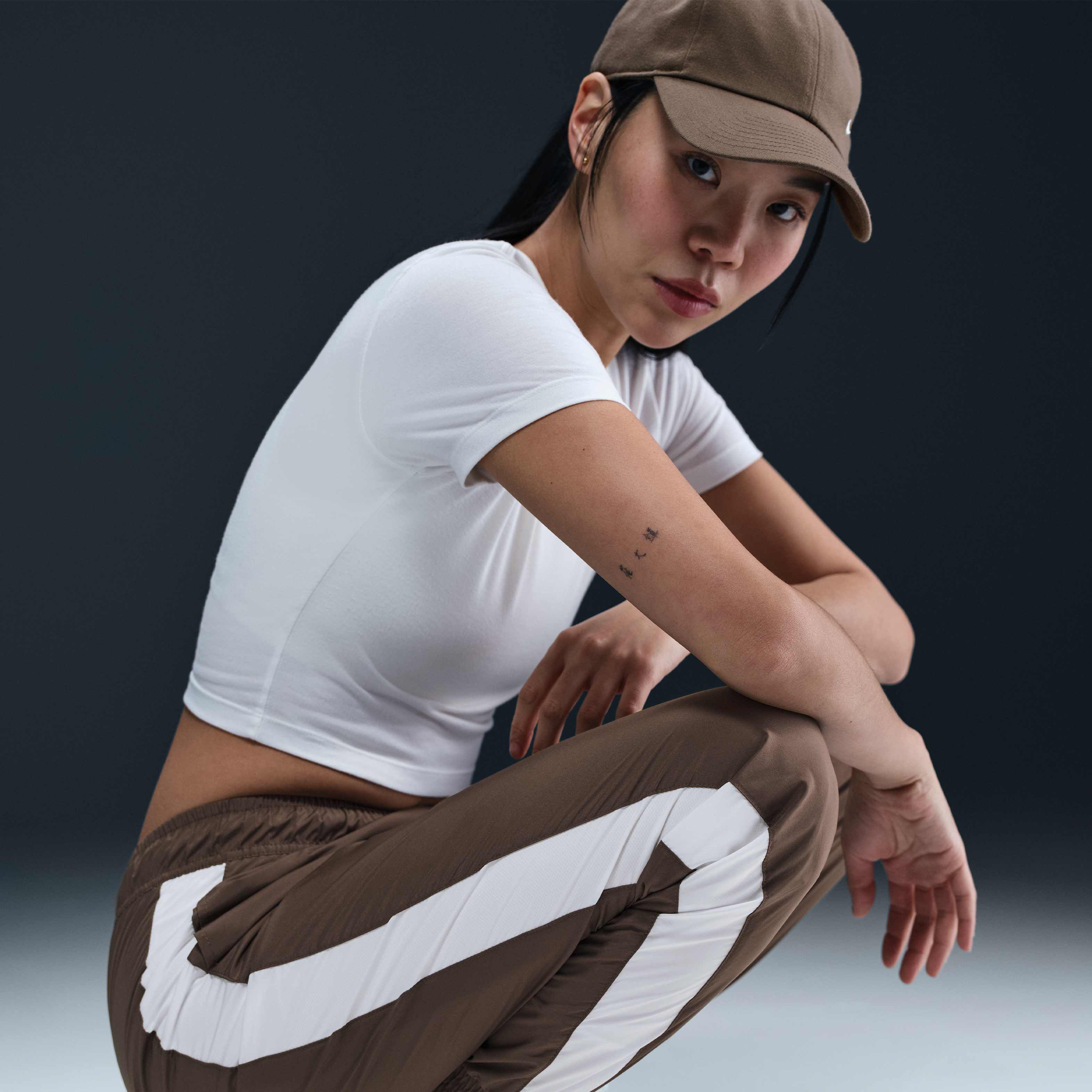 نايكي سبورتسوير كلاسيك ووفنز image number 4