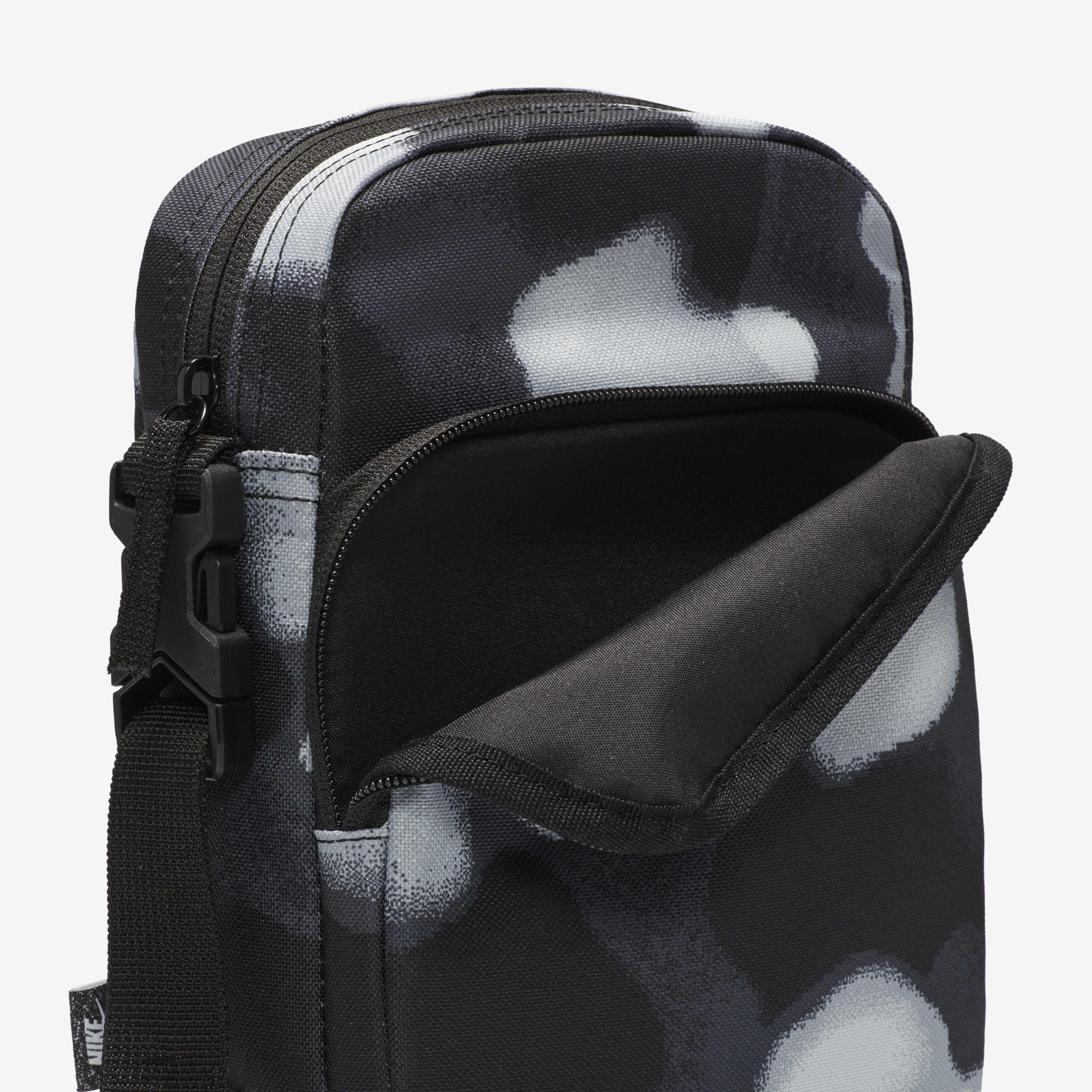 نايكي هيرتدج image number 5