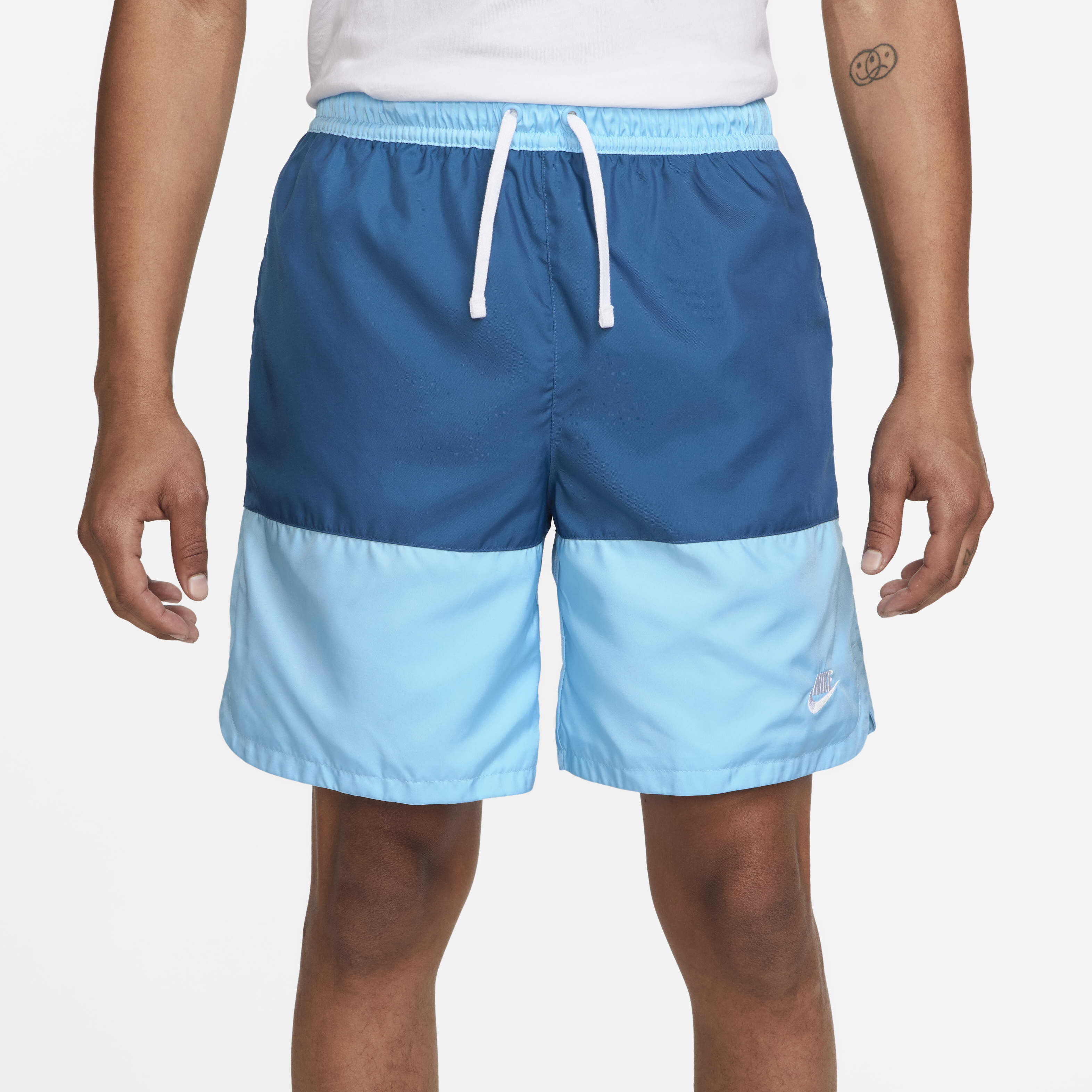 نايكي سبورتسوير سبورت ايسنشال image number 1