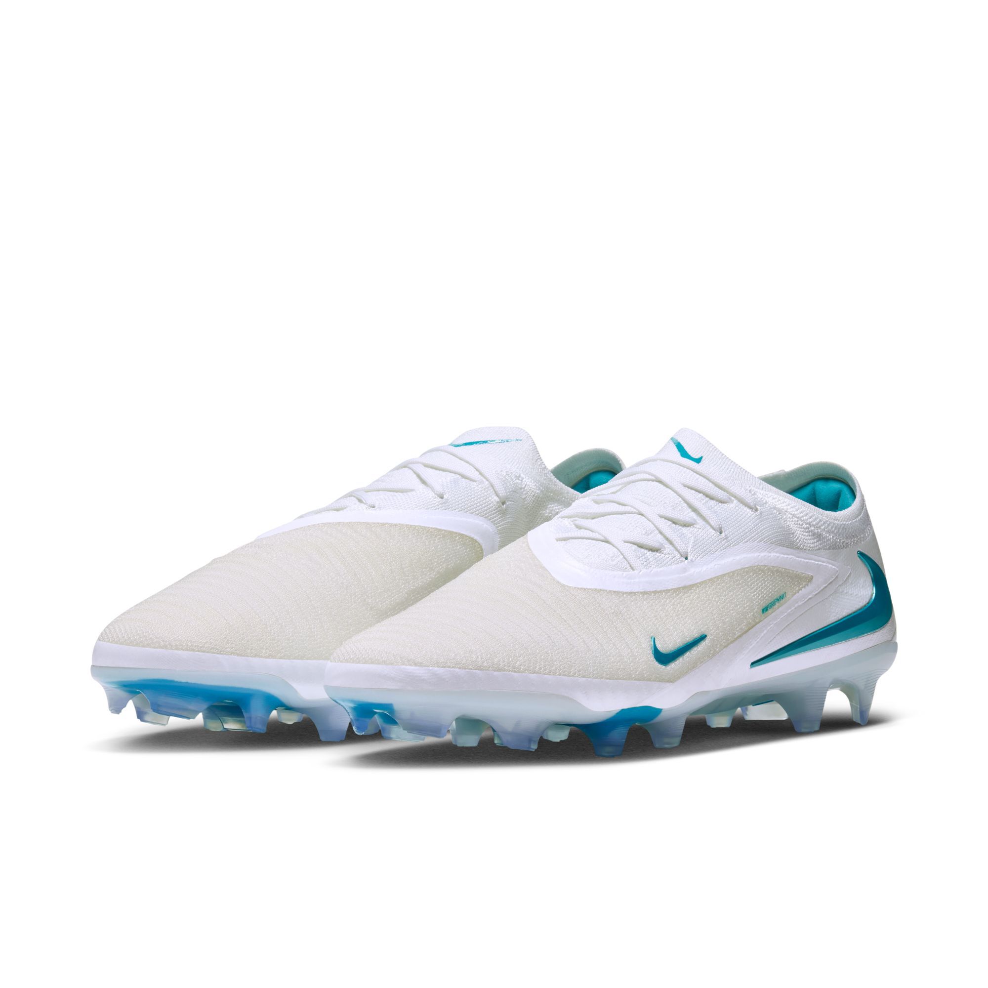 Nike Phantom 6 Low Elite image number 2