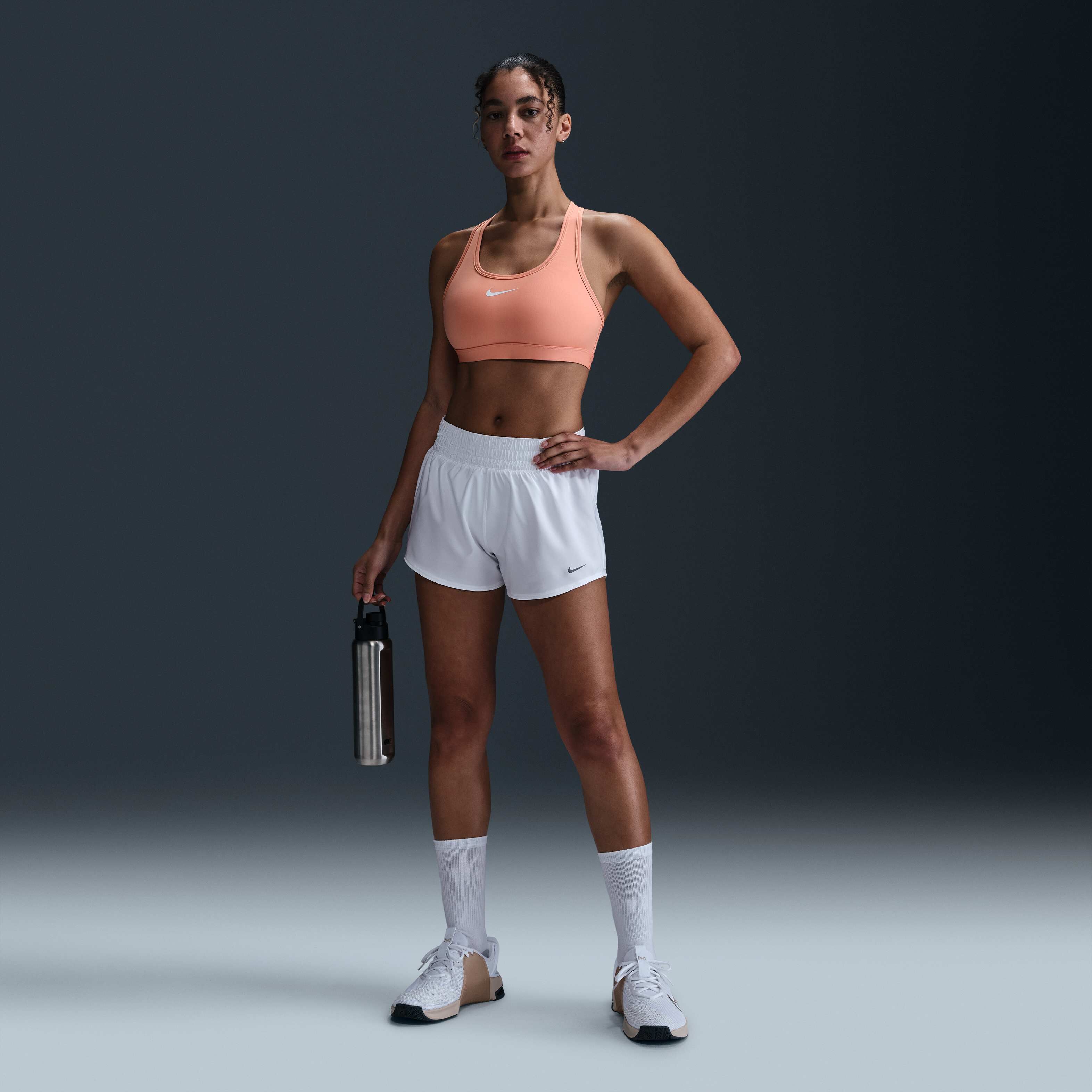 نايكي سووش بدعم متوسط image number 3