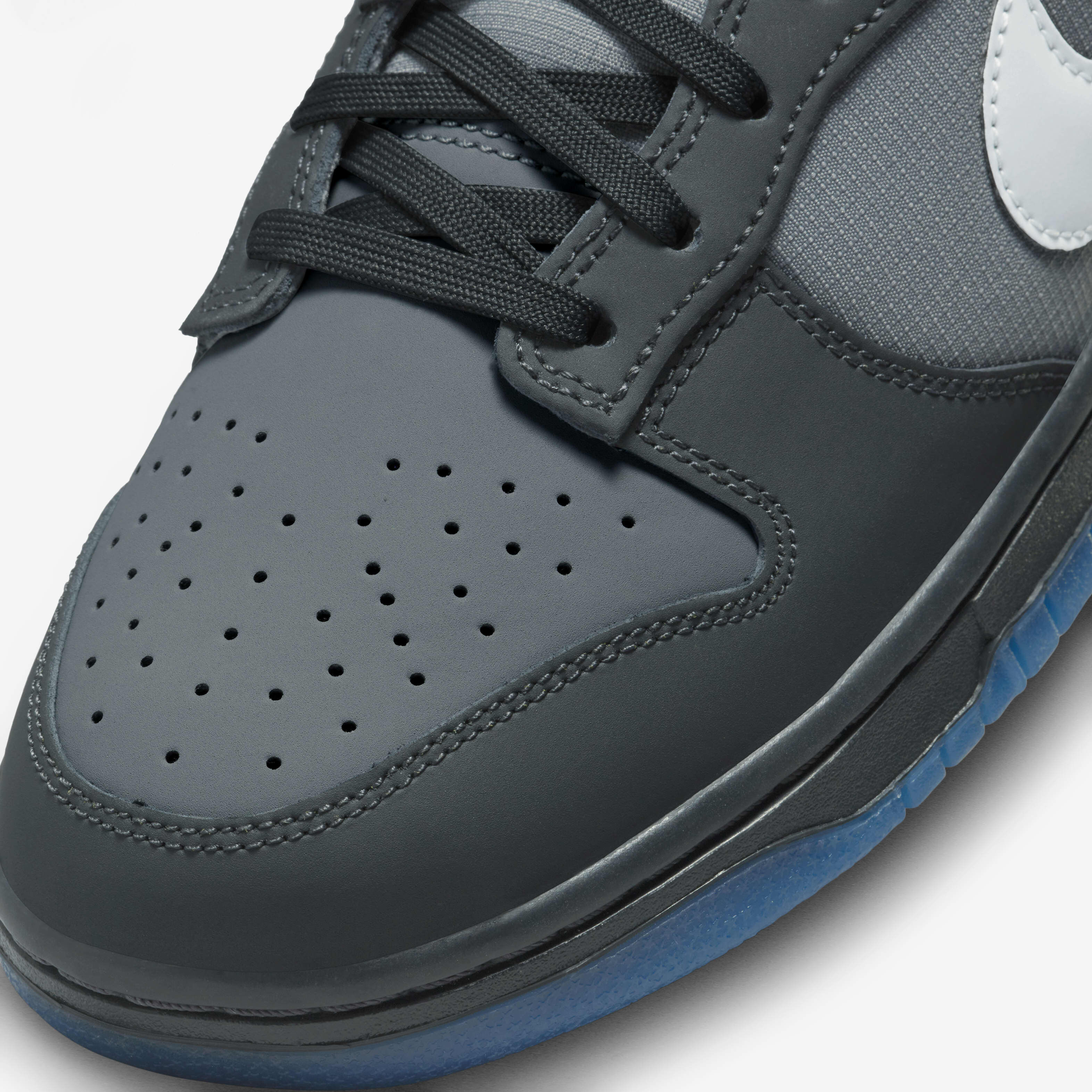 Nike Dunk Low image number 6