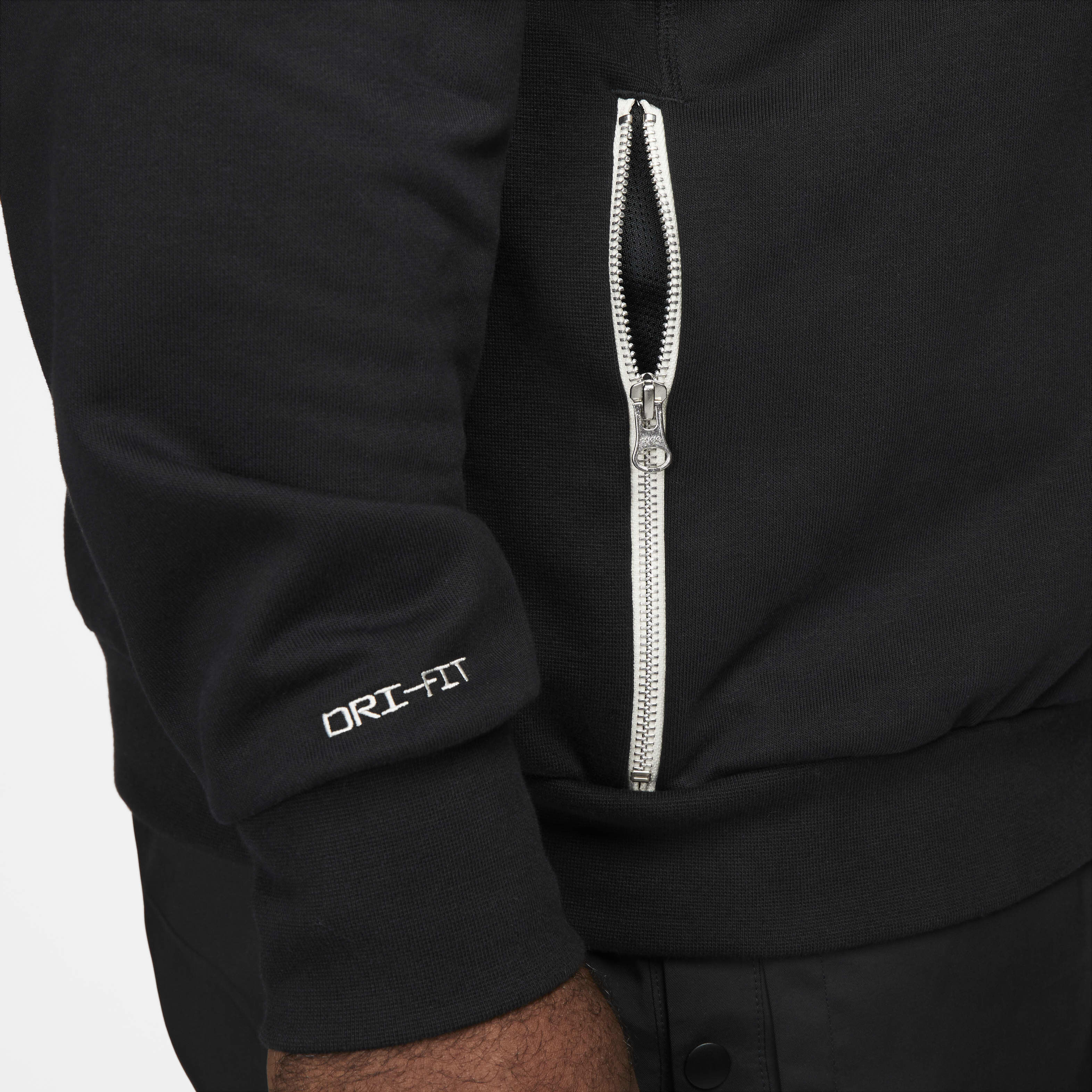 Nike Standard Issue image number 10