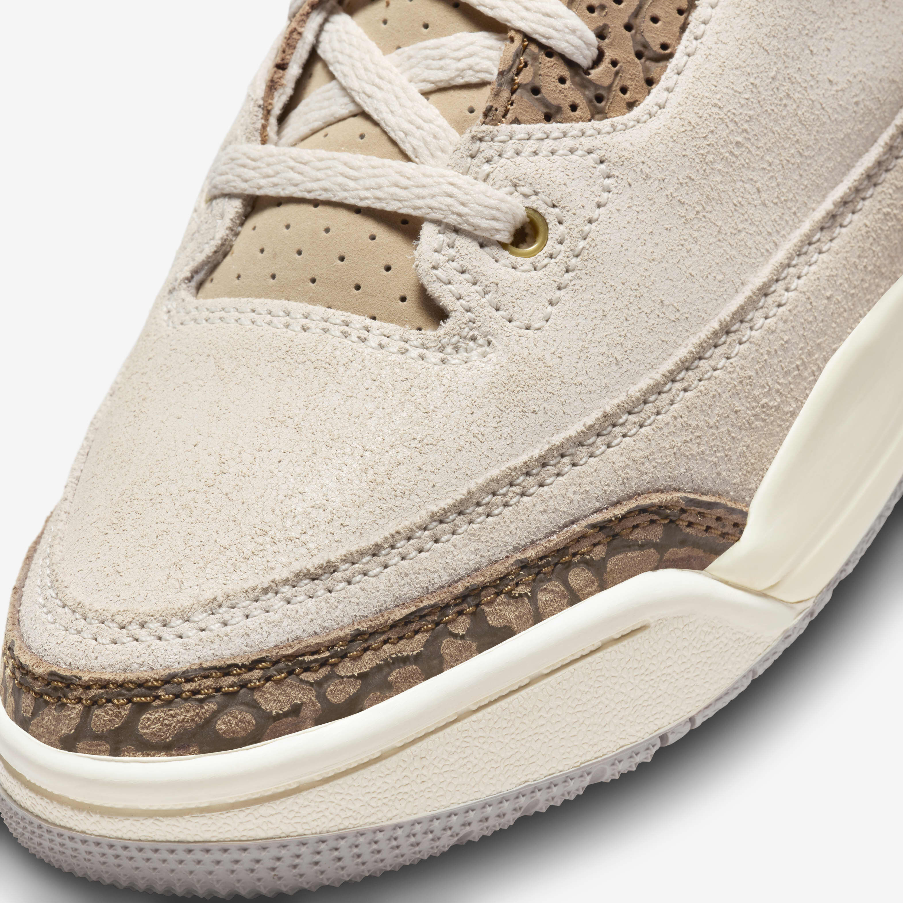 Jordan 3 Retro 'Medium Olive' image number 6