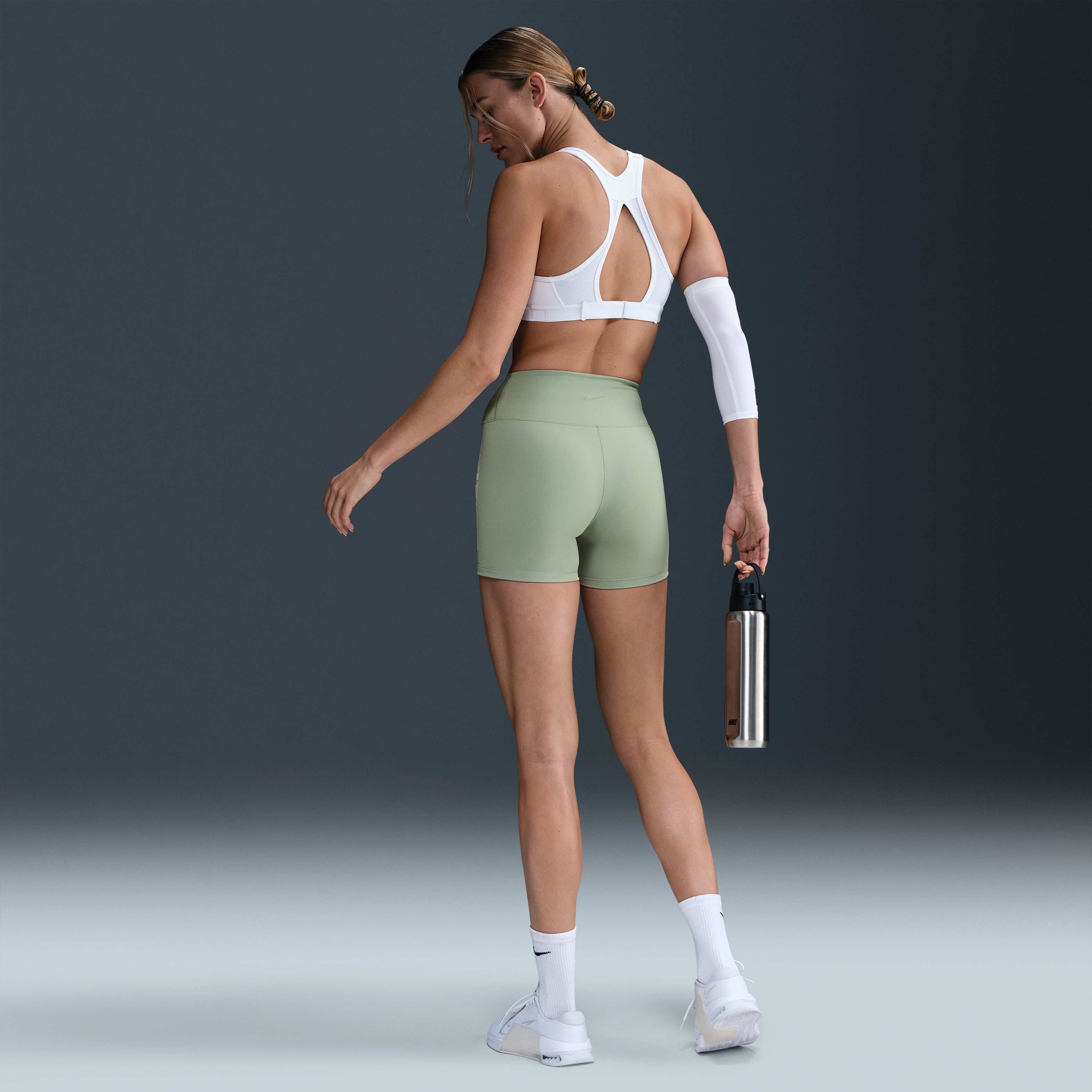 Nike One Fitted image number 3