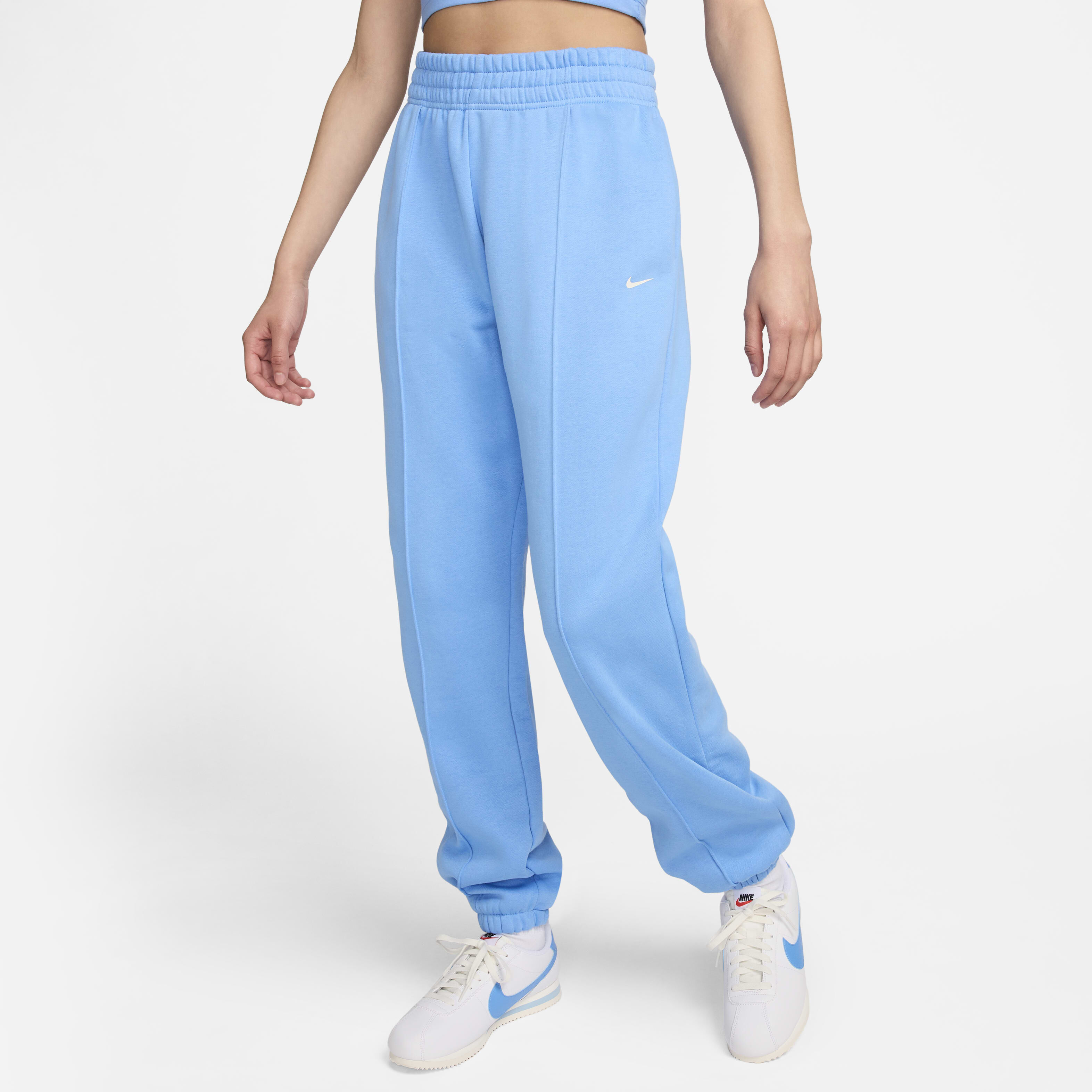 Loose fit nike 2025