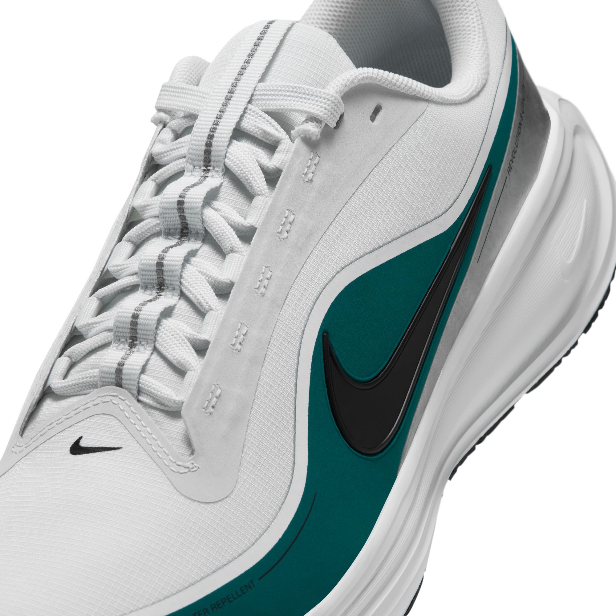 Nike Revolution 8 Utility image number 9