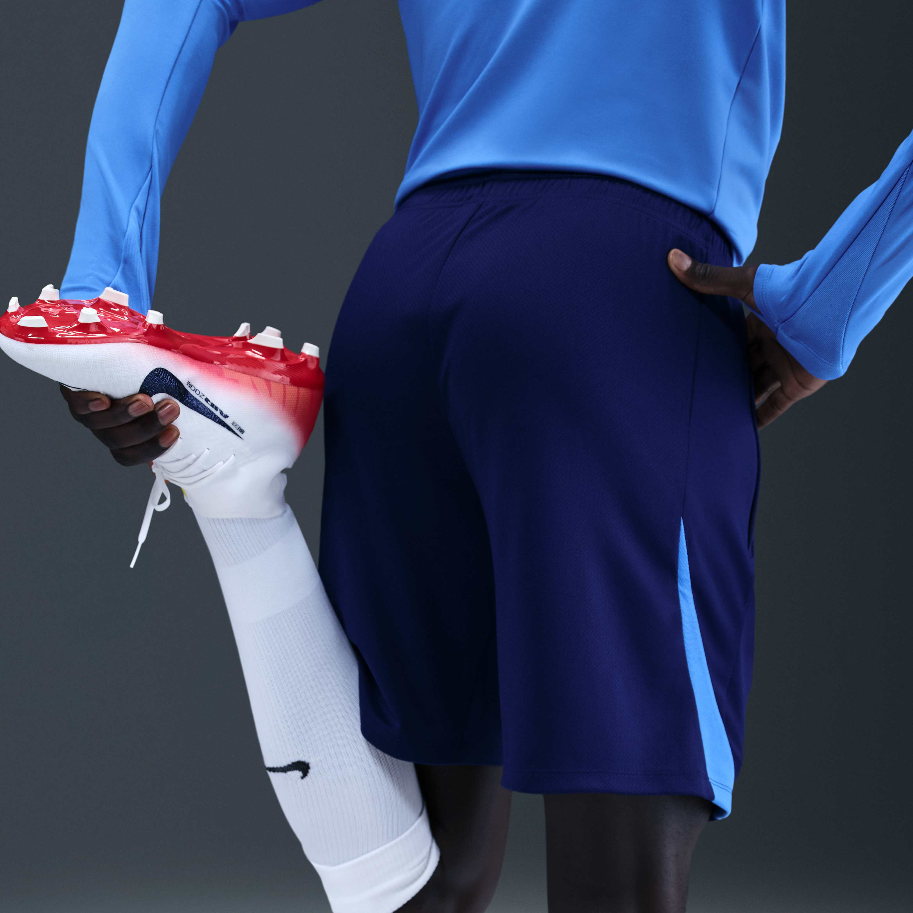 Tottenham Hotspur Strike Third image number 2