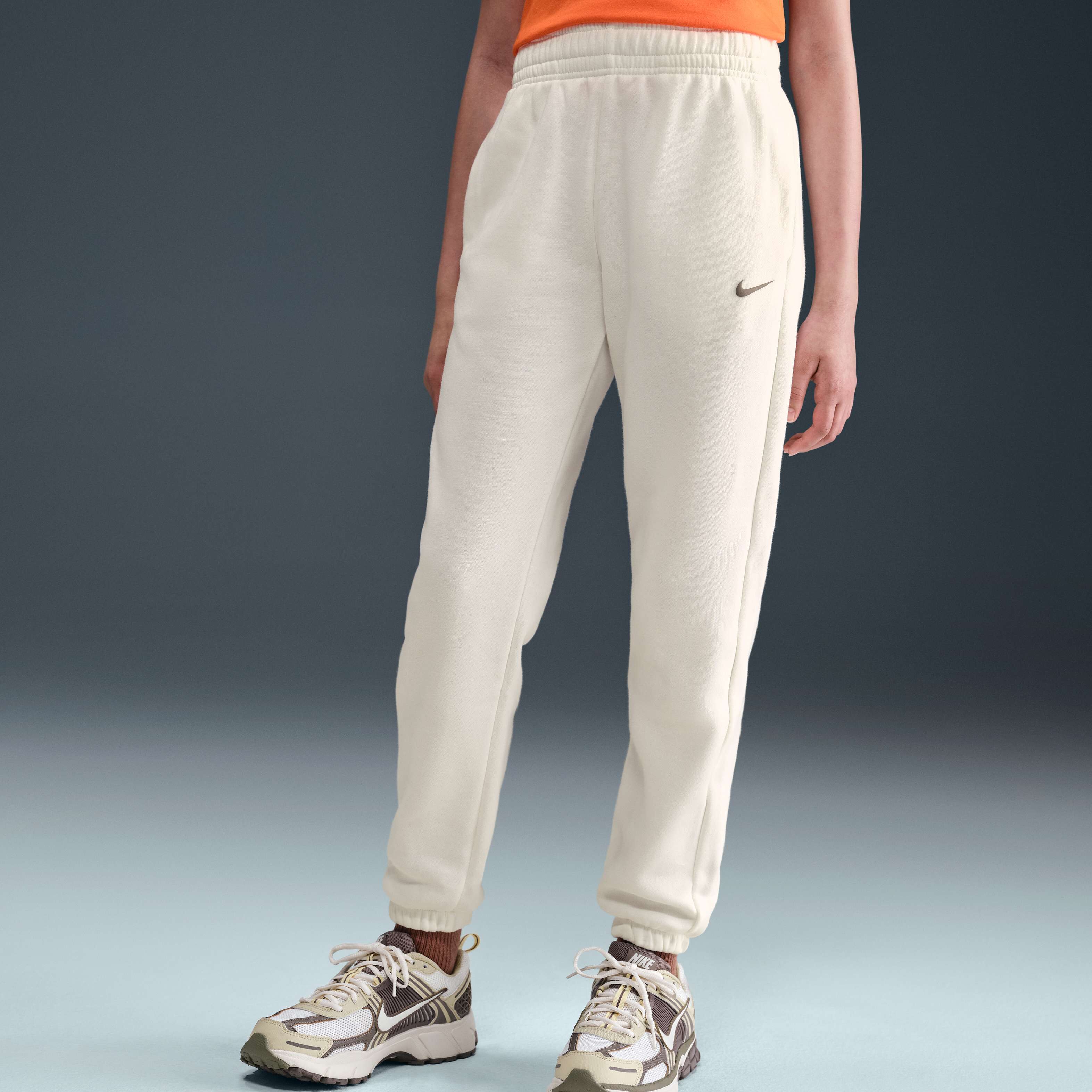 نايكي سبورتسوير image number 1