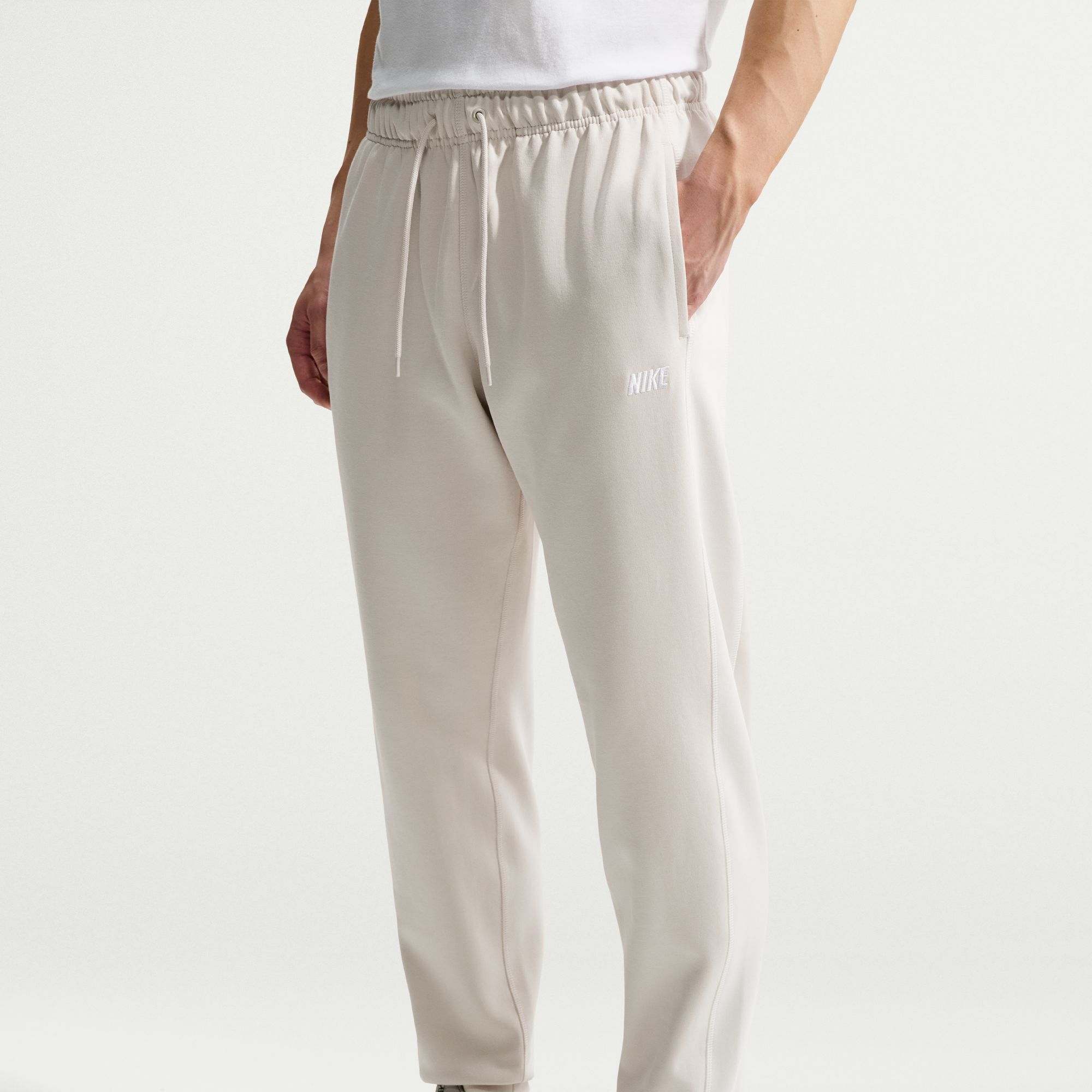 Nike Sportswear Club image number 2