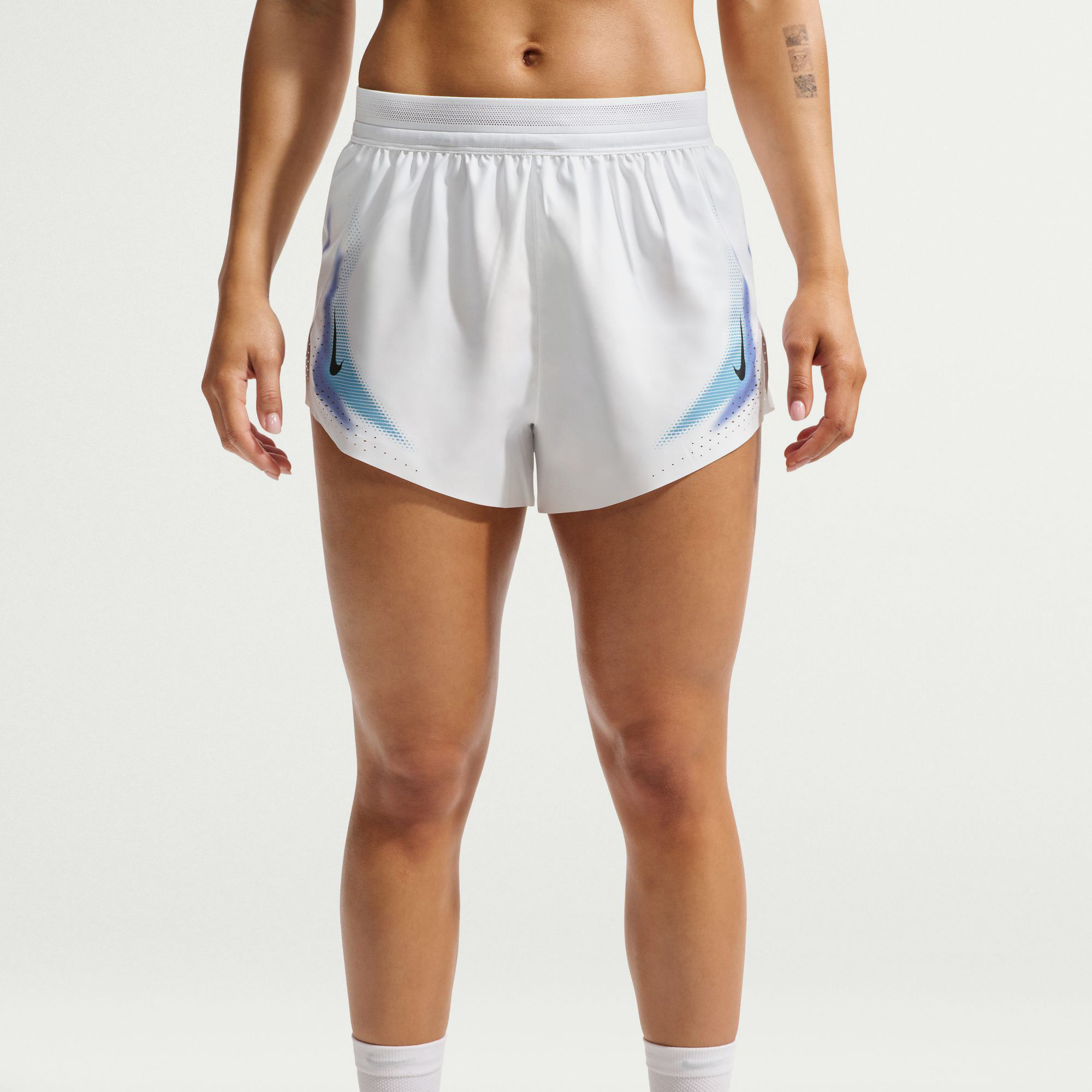 Nike AeroSwift image number 2