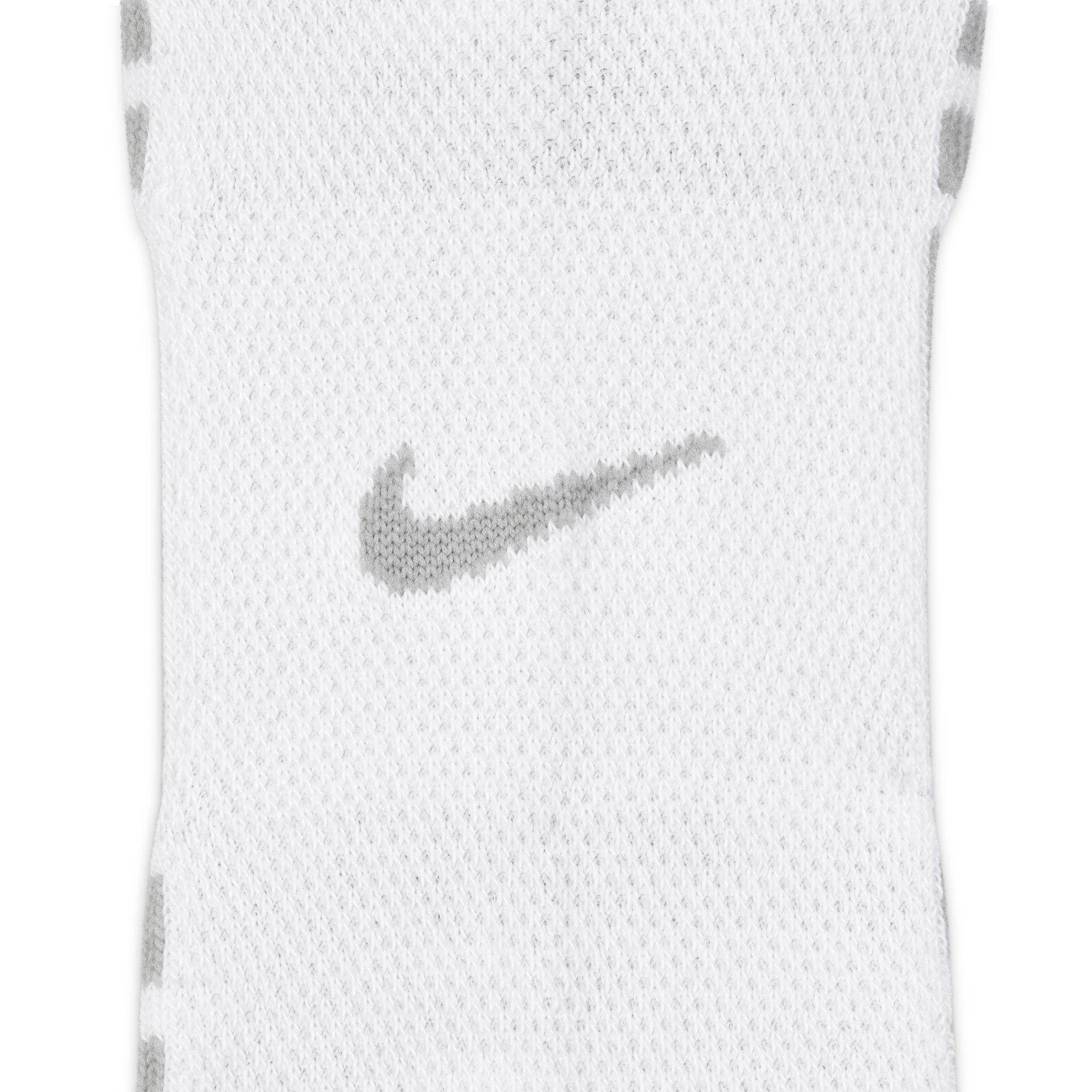 Nike Everyday Elevated Sport image number 2