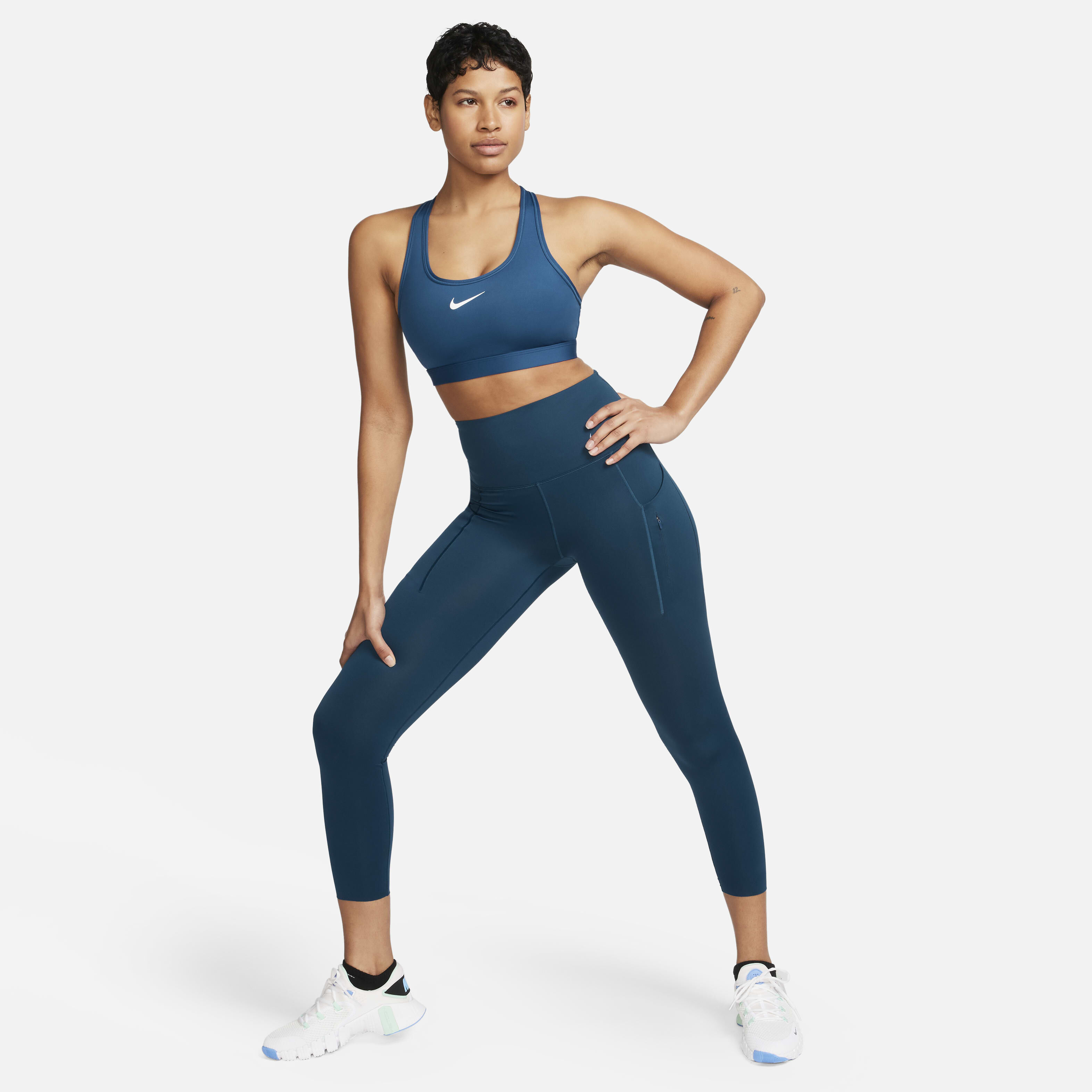 Nike Swoosh Medium-Support image number 6