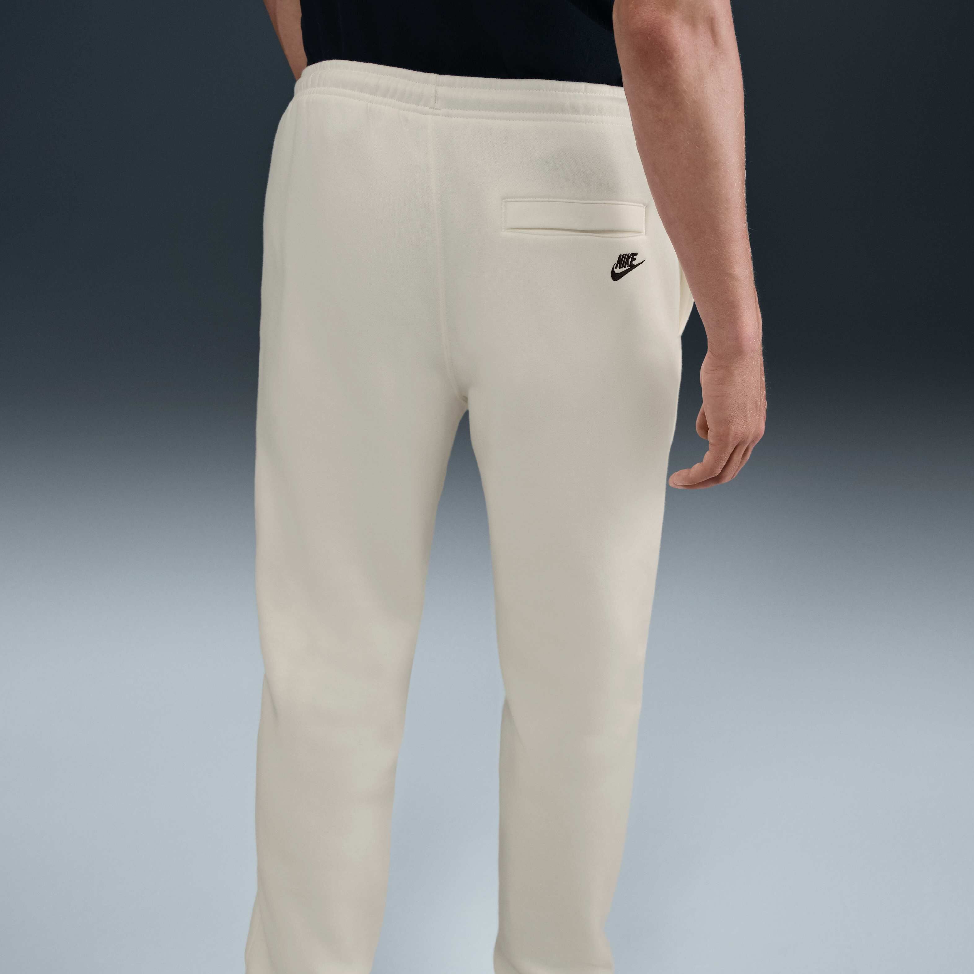 Nike Sportswear Club image number 2
