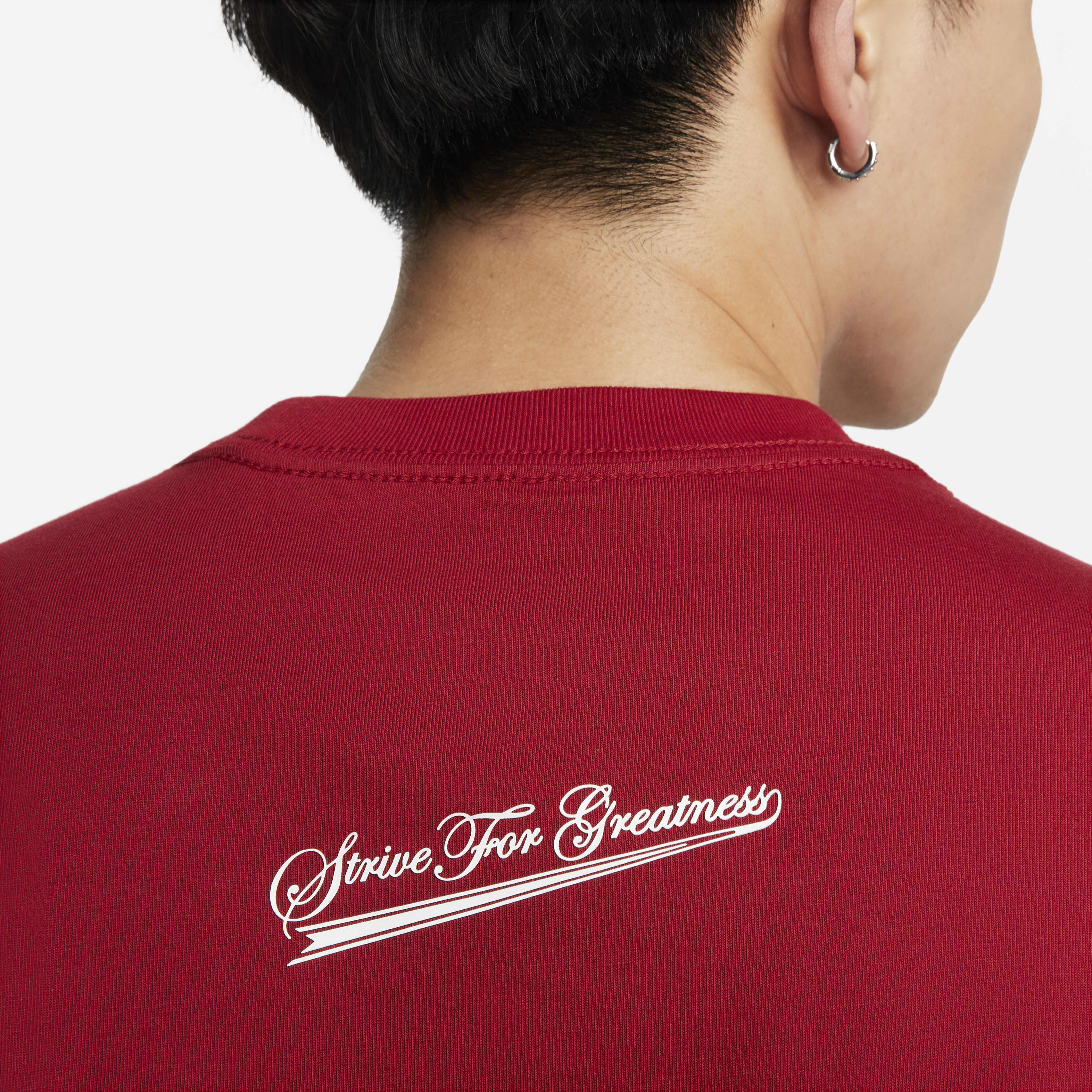 LeBron x Liverpool F.C. image number 3