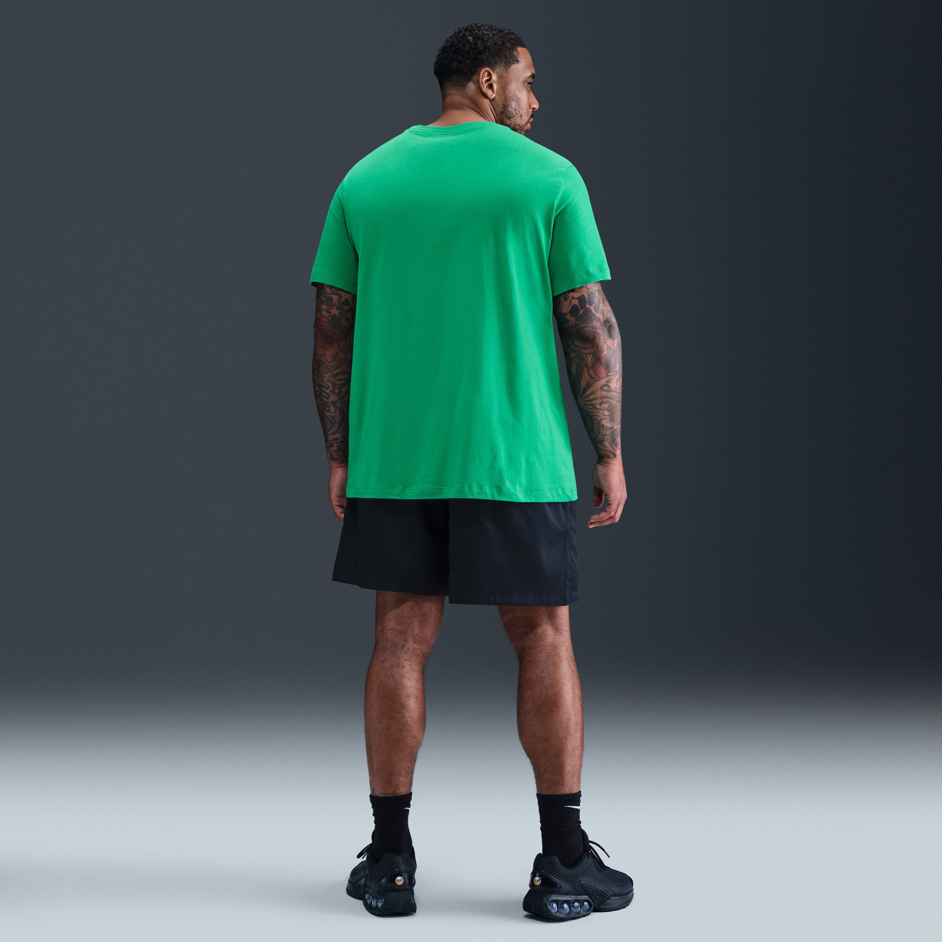 نايكي سبورتسوير image number 9