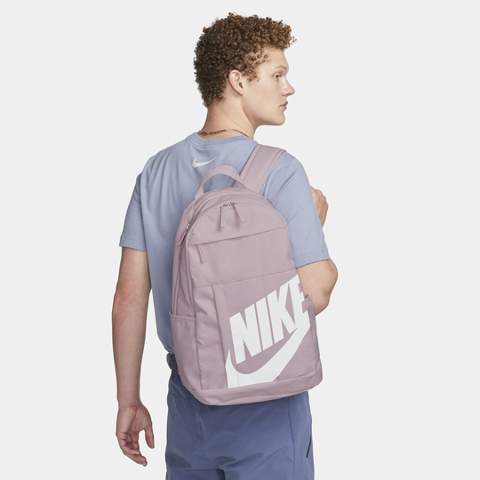 Basic nike backpack hotsell
