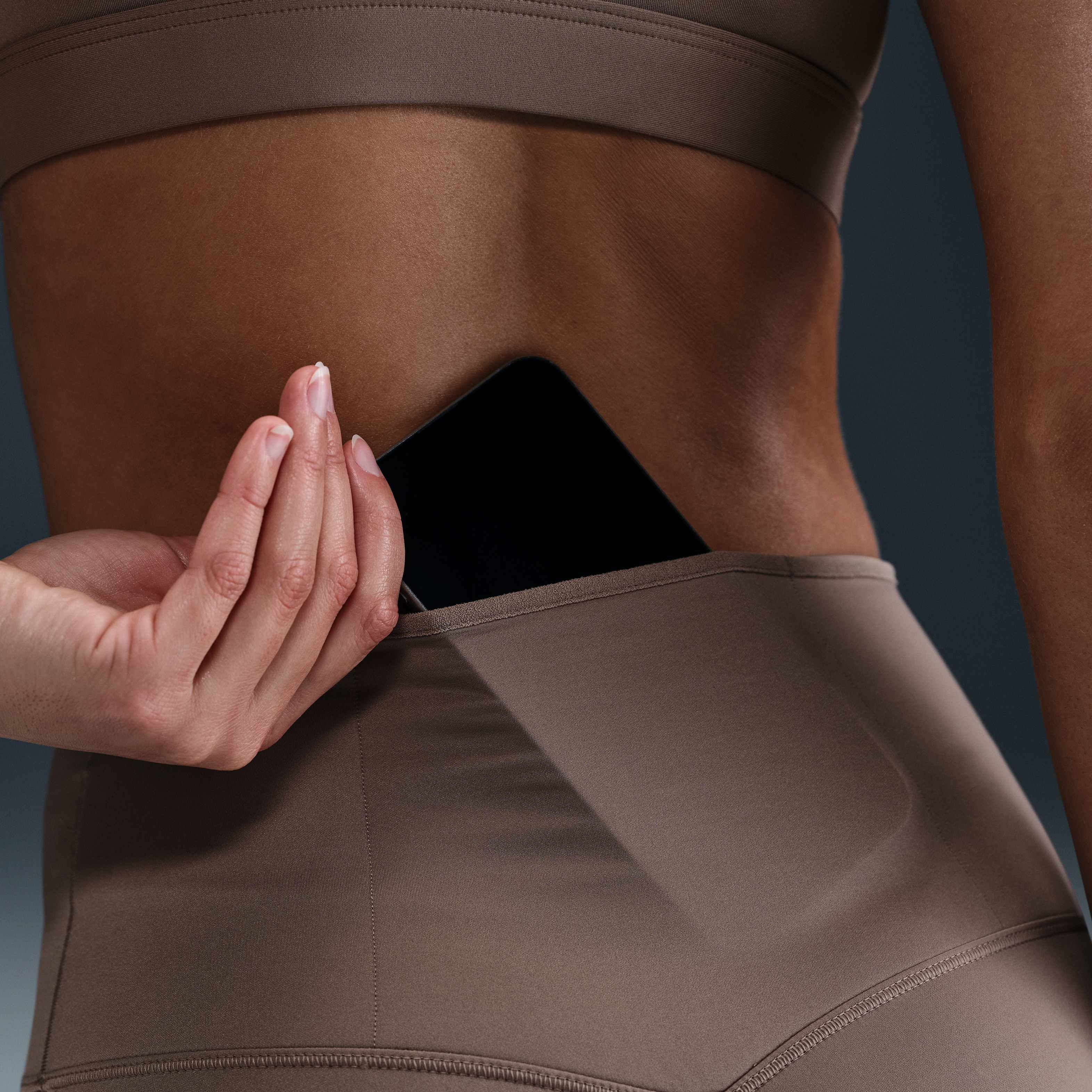 نايكي جو image number 5