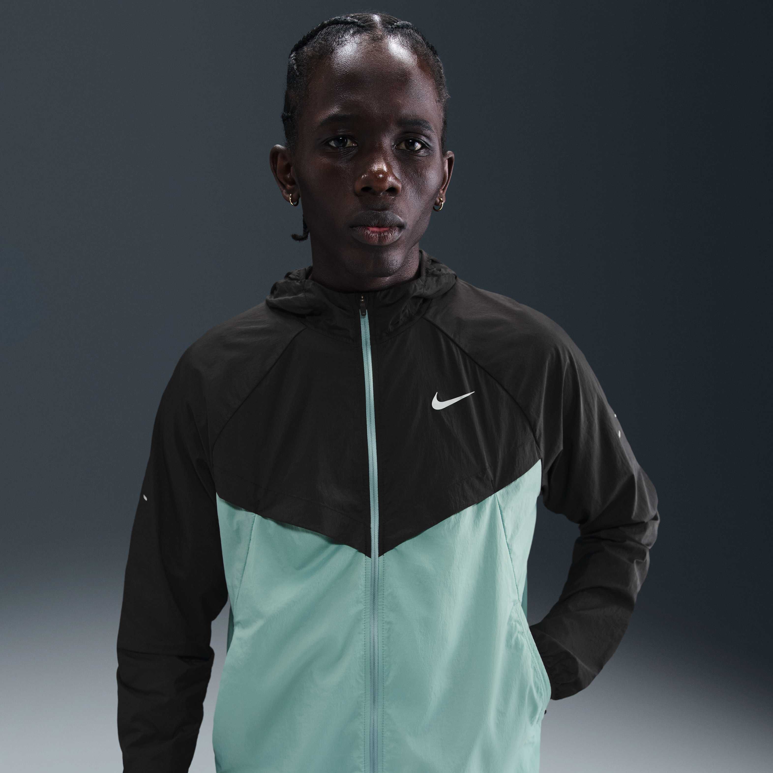 Nike Stride image number 0