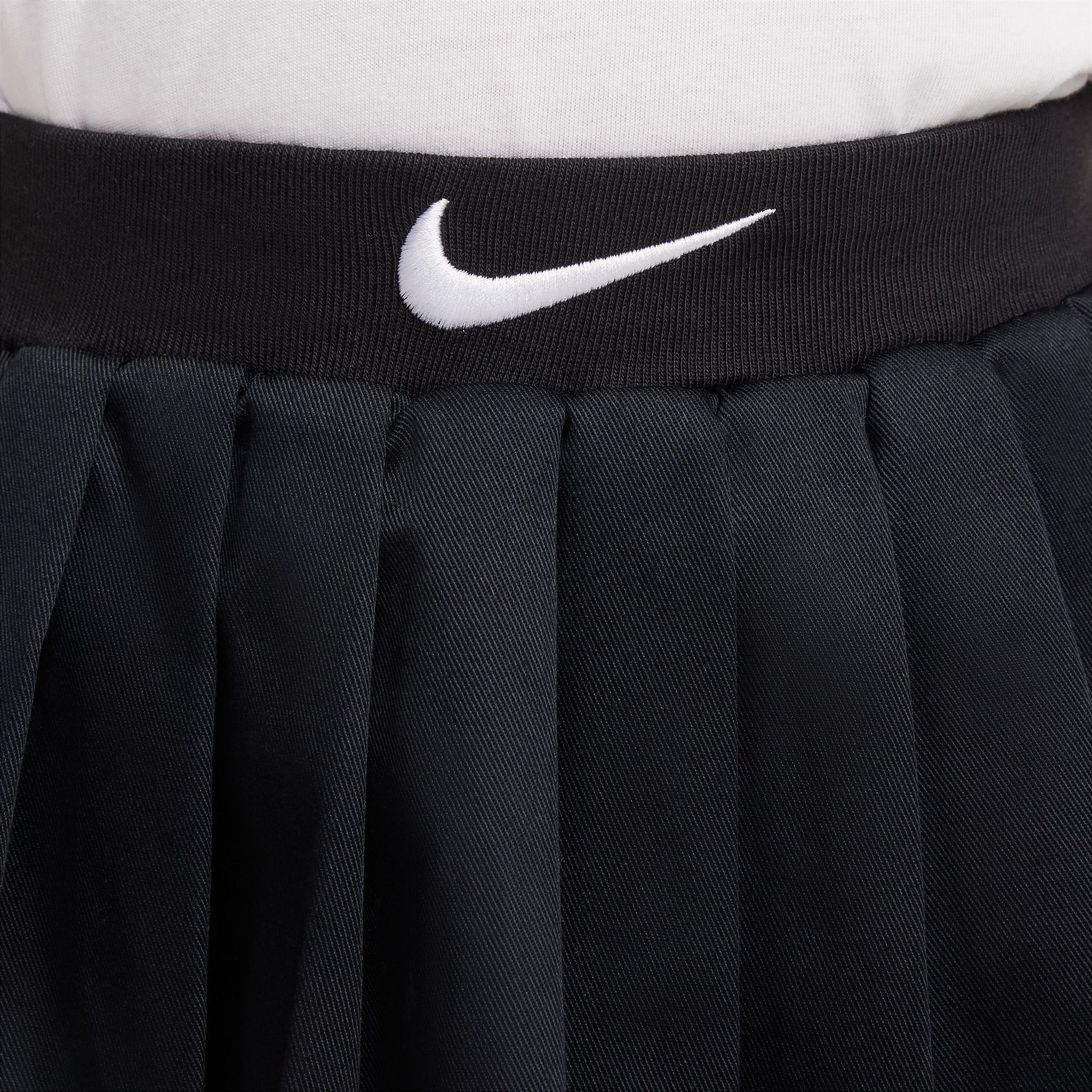 Nike Sportswear image number 2