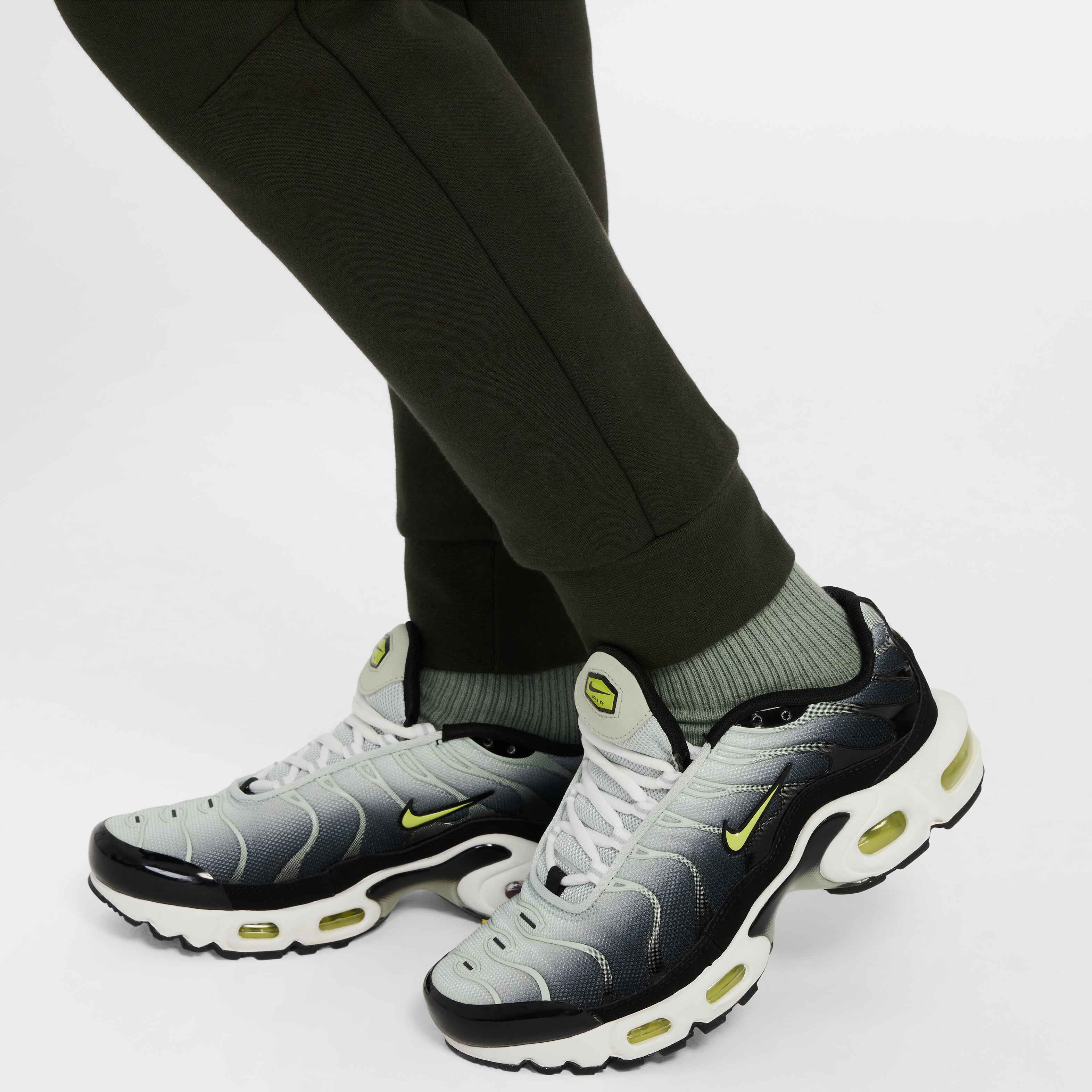 نايكي سبورتسوير تك فليس image number 7