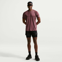 نايكي سترايد