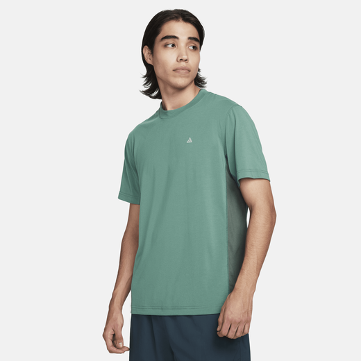 Nike t shirts price in dubai online