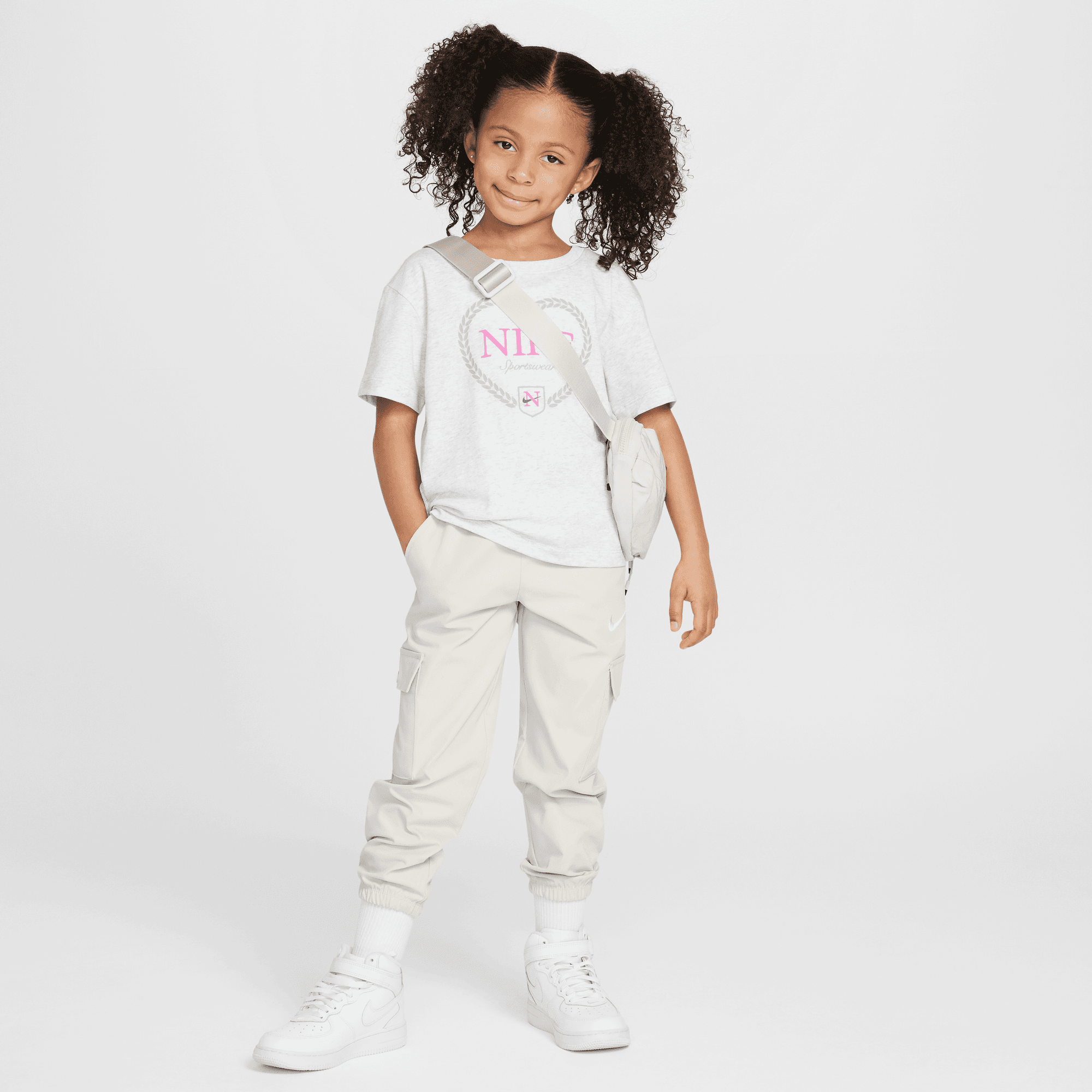 送料無料商品の通販 Kids' Little Nike Buy Game, T-Shirt Boxy Match Swoosh, XLサイズ以上