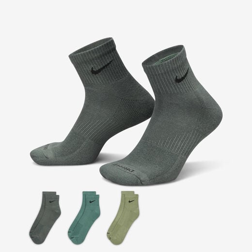 Men's Socks on Sale-Nike, Nike Everyday Plus Cushioned, Training Ankle Socks (3 Pairs)