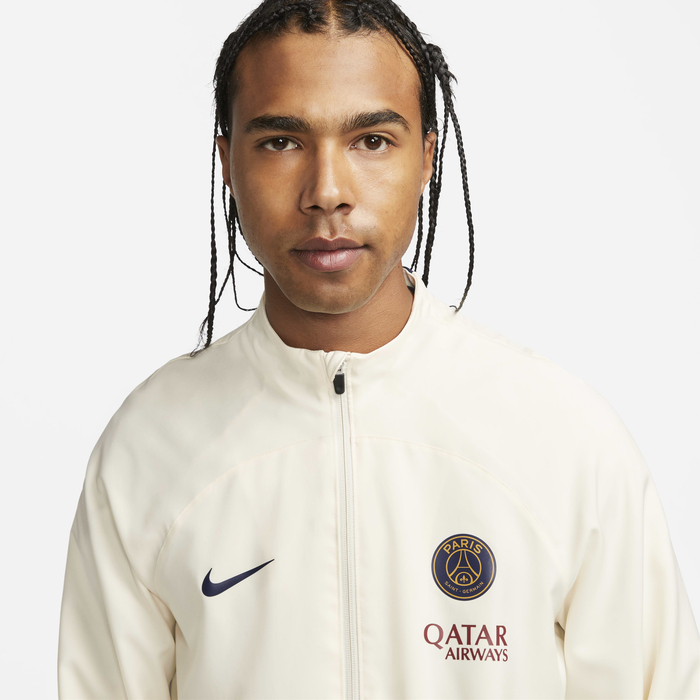 Paris Saint-Germain Strike image number 2 Paris Saint-Germain Strike image number 2