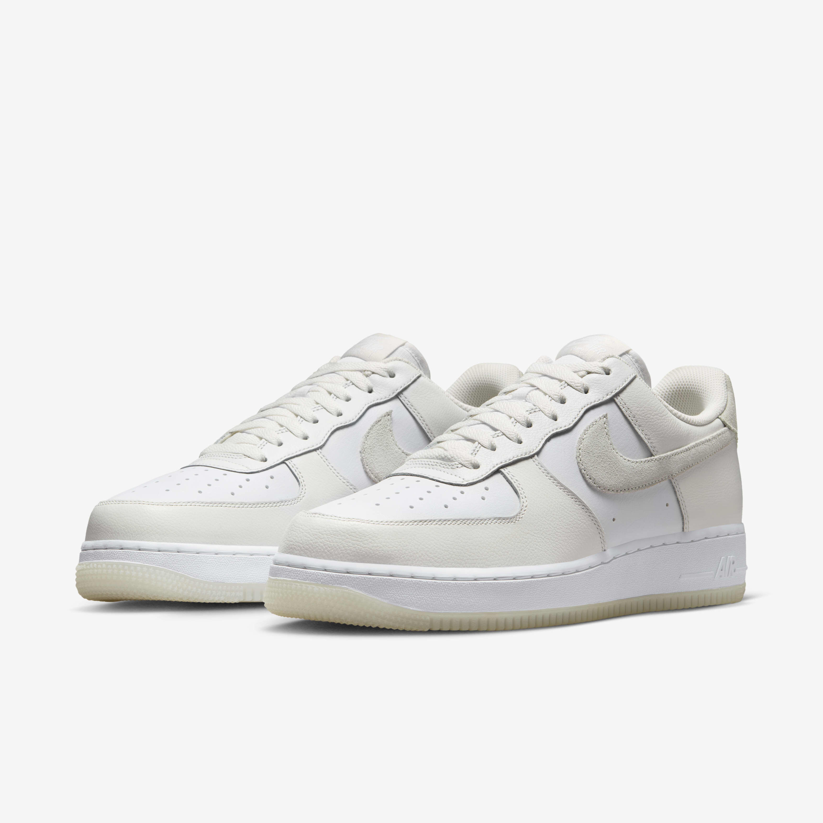 Nike Air Force 1 '07 LV8 image number 5