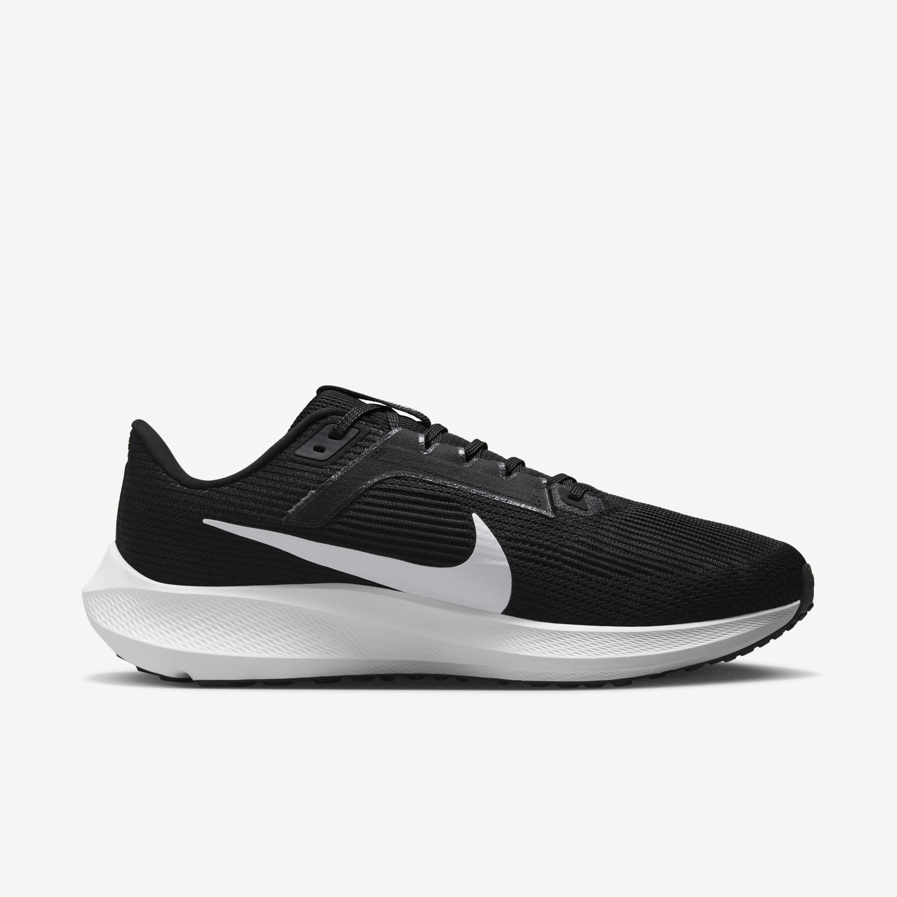 Nike Pegasus 40 image number 2