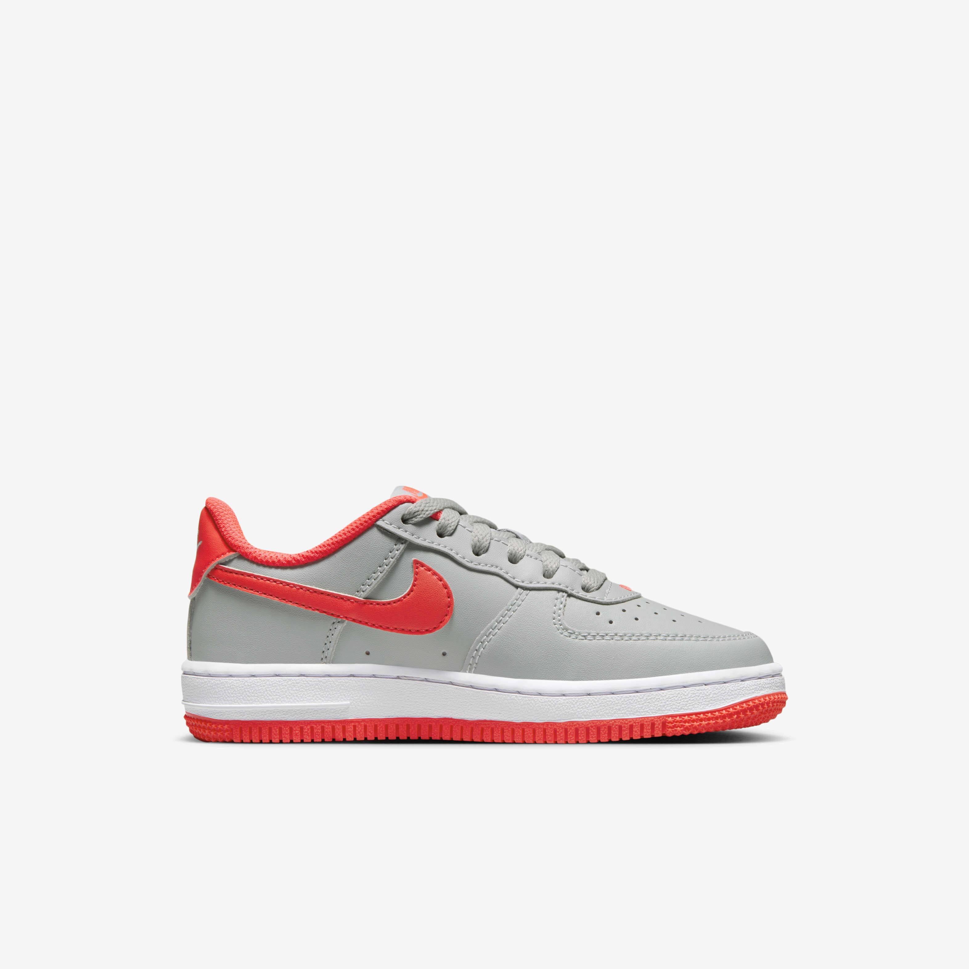 Nike Force 1 image number 2