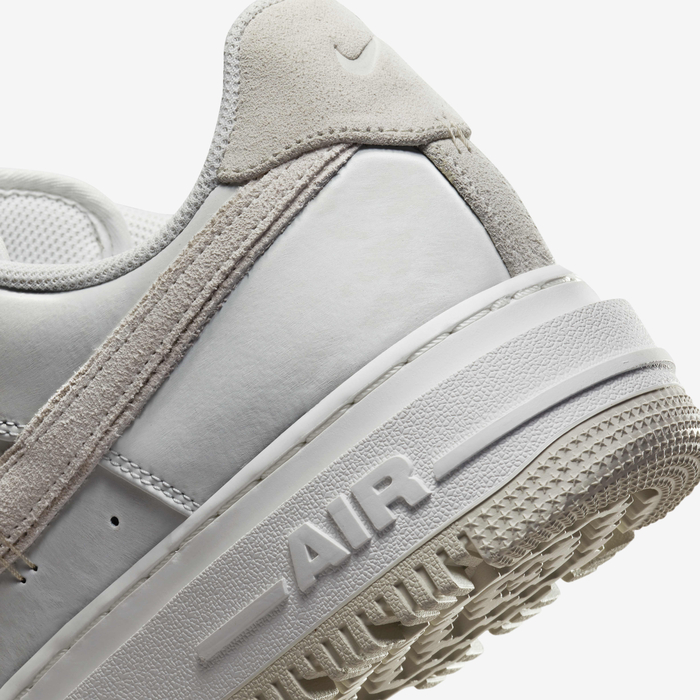 Nike Air Force 1 Luxe image number 7 Nike Air Force 1 Luxe image number 7