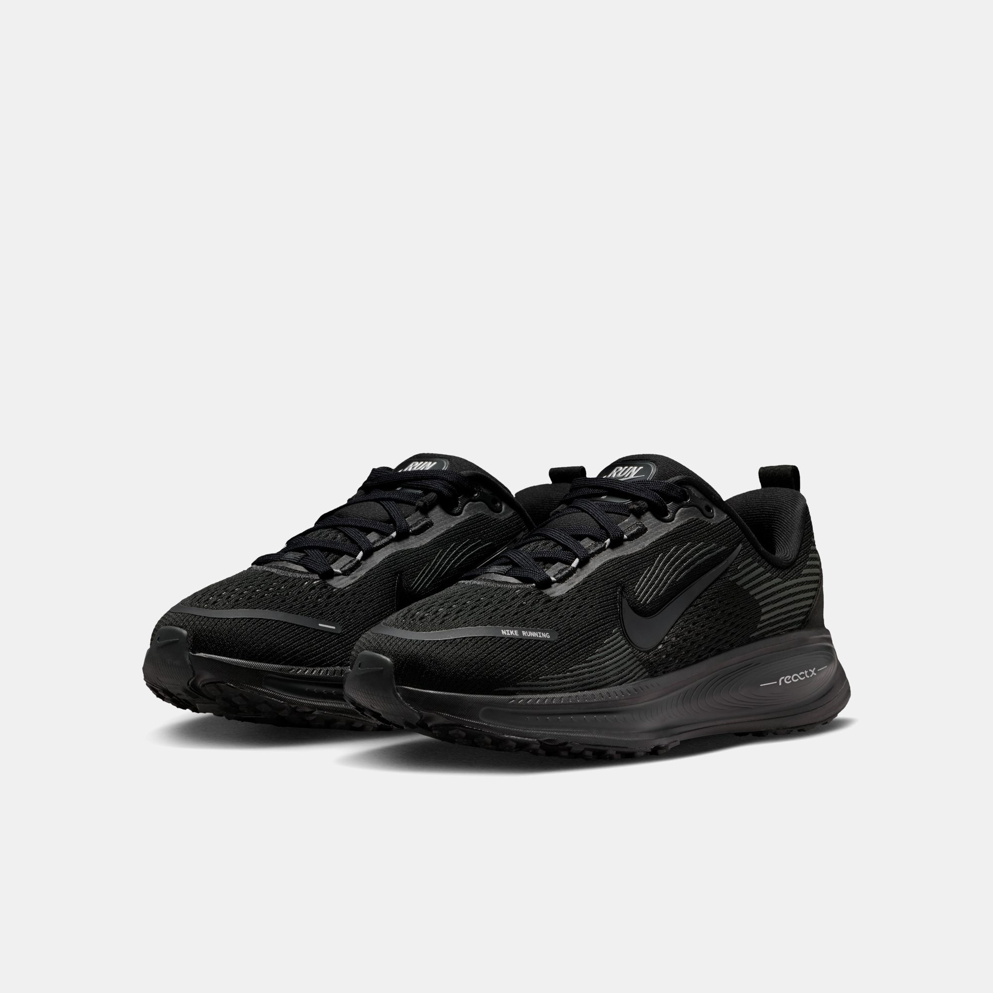 Nike Vomero 18 image number 2