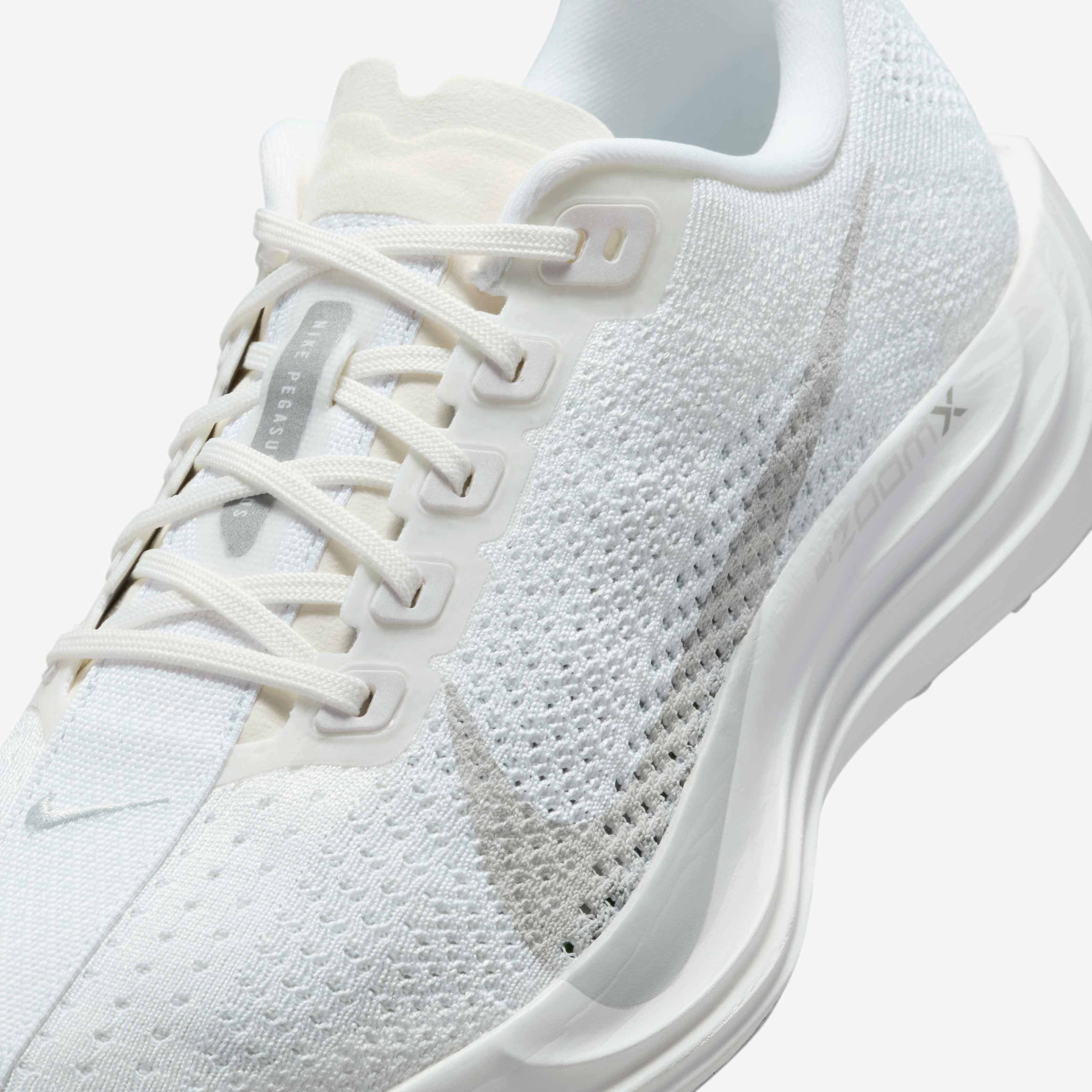 Nike Pegasus Plus image number 6