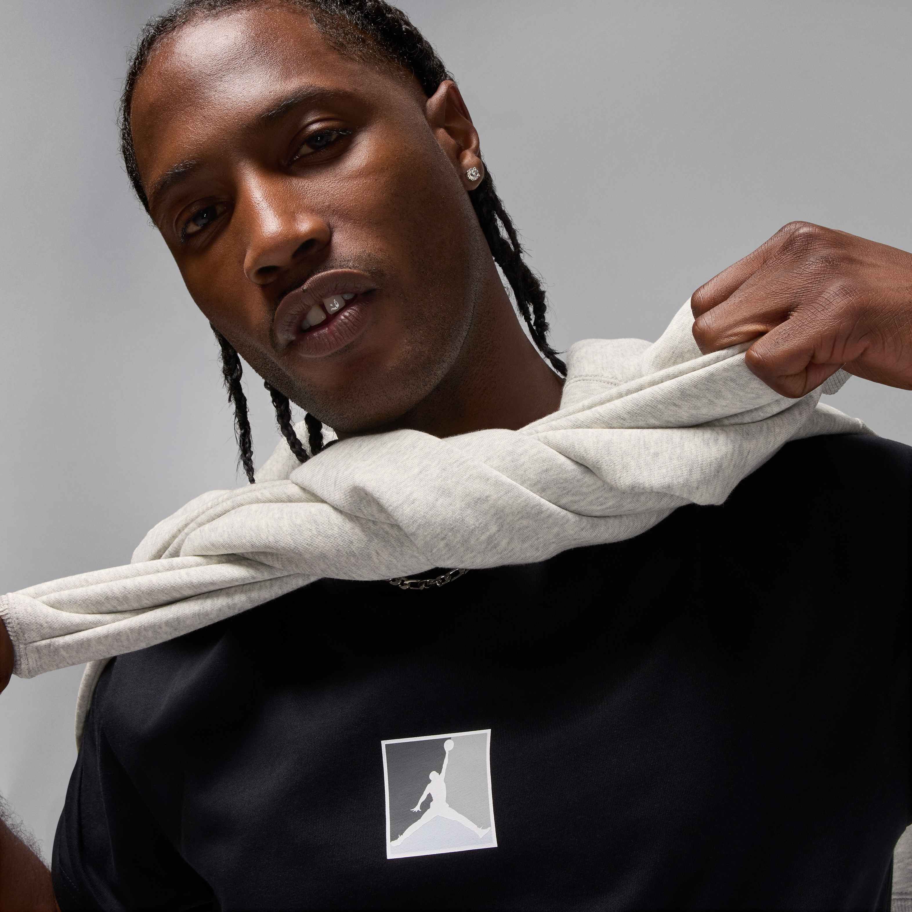 Jordan Brooklyn image number 2