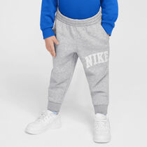 Nike Sportswear Club