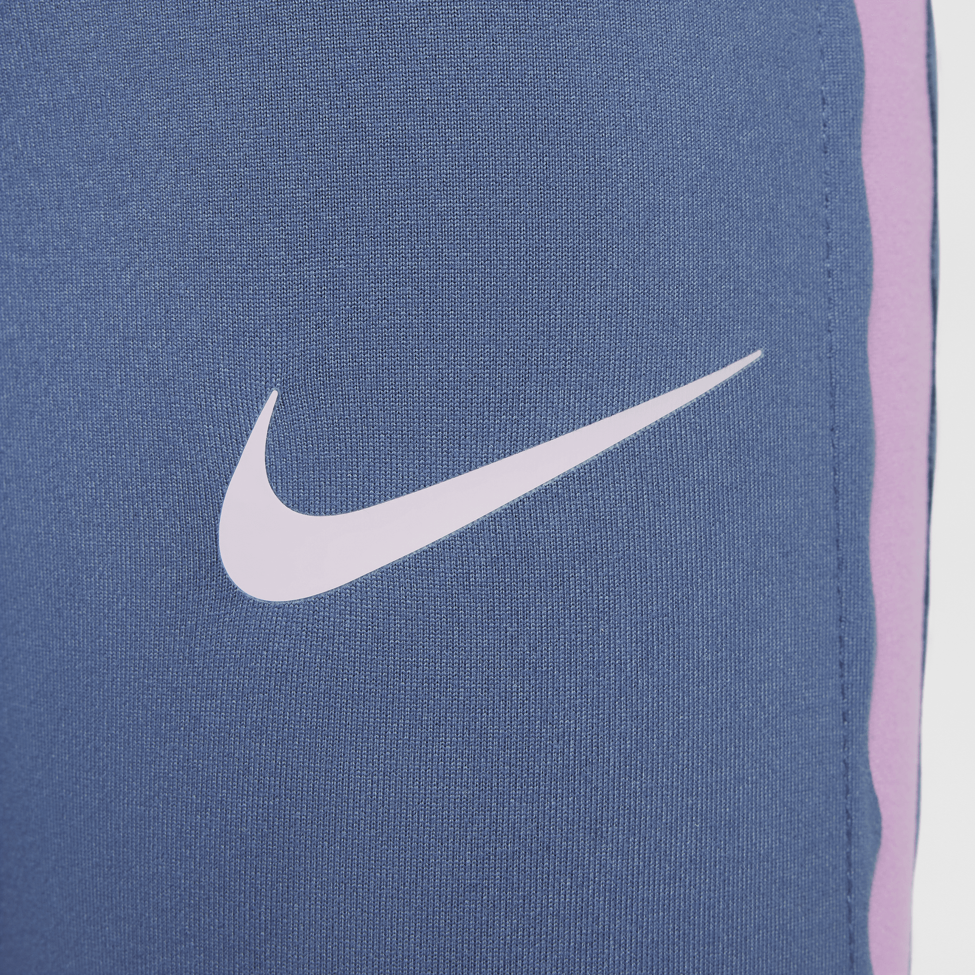 Nike Dri-FIT Swoosh Motion image number 2