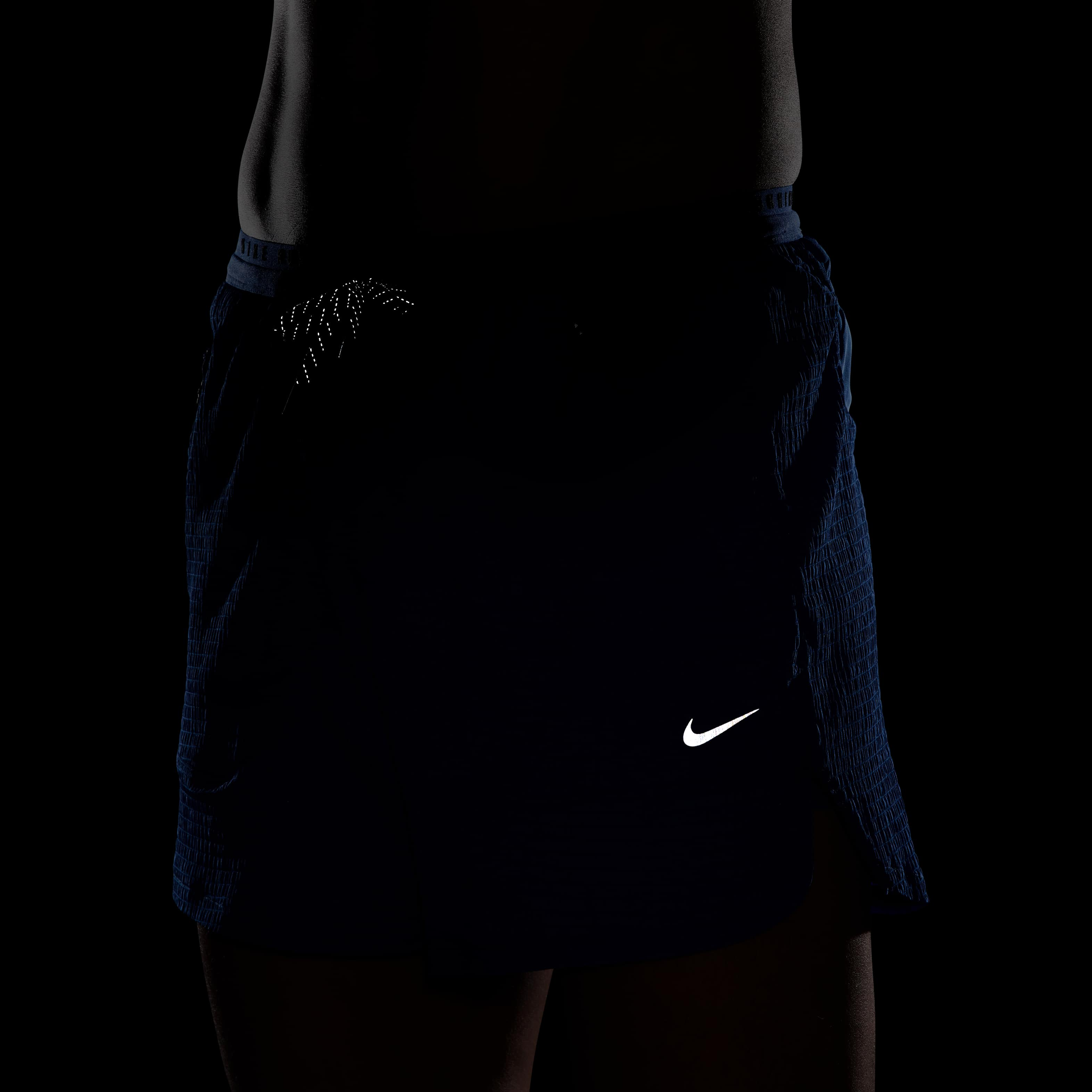 Nike Running Division image number 8