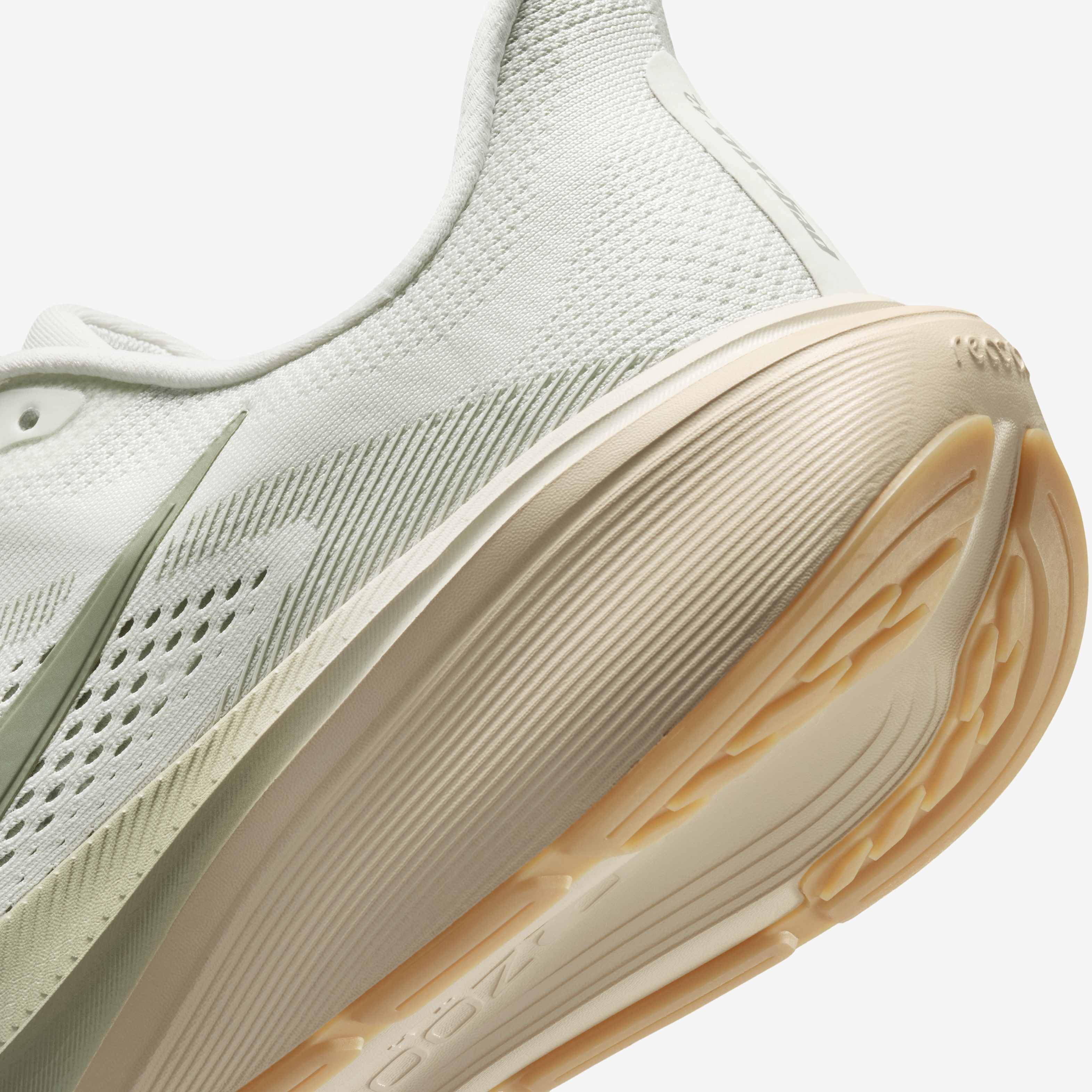 Nike Pegasus 42 image number 7