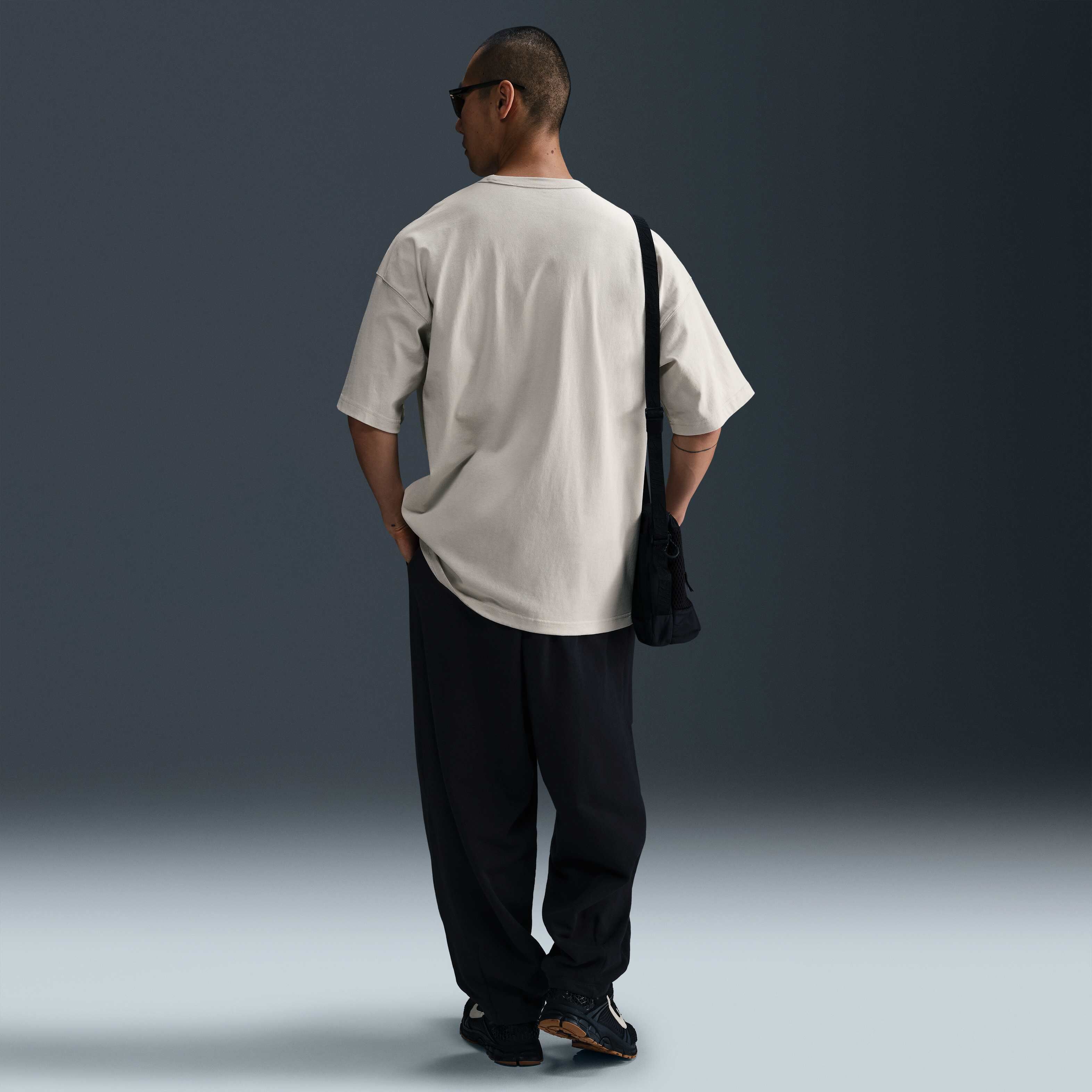 Nike Sportswear Premium Essentials image number 4