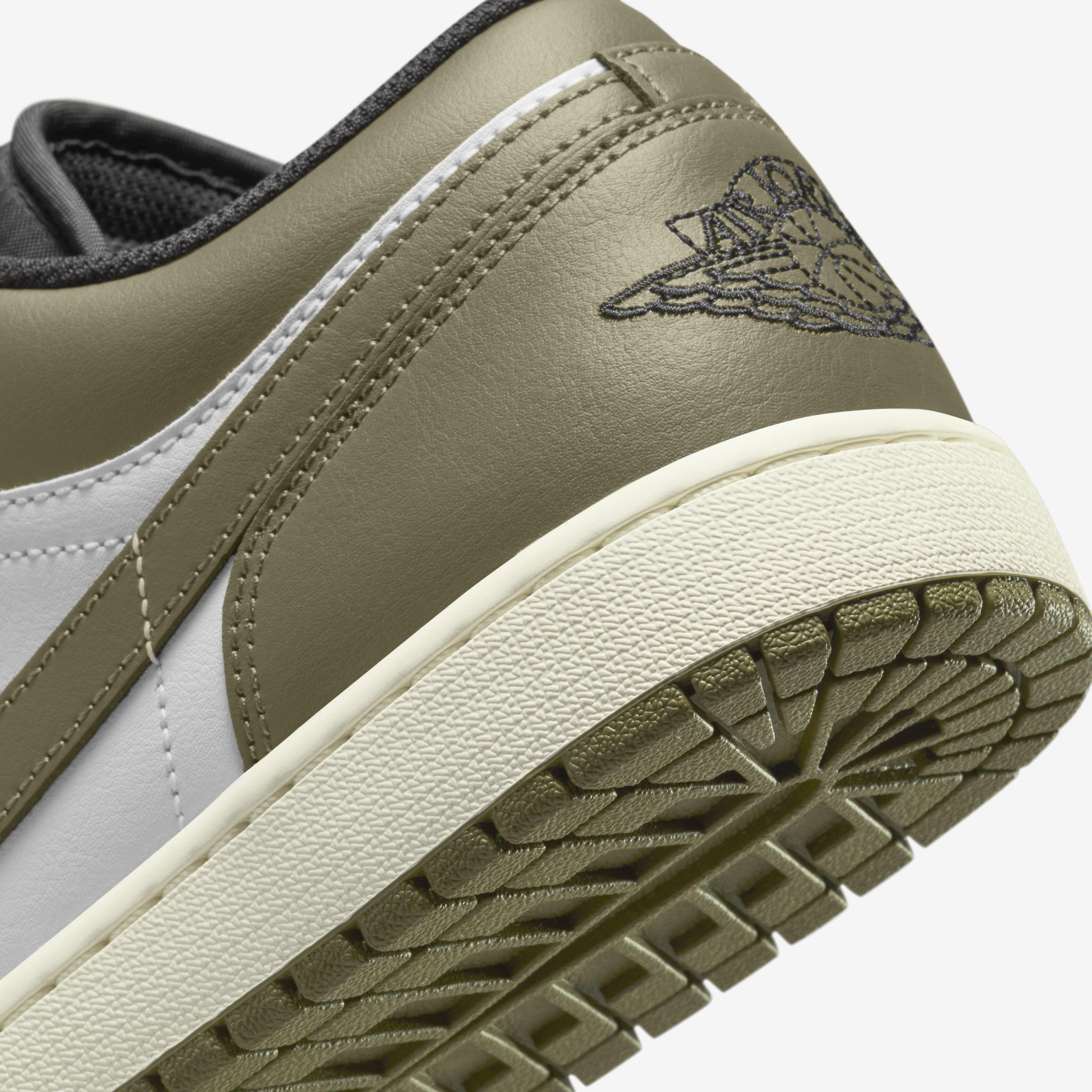 Air Jordan 1 Low Medium Olive