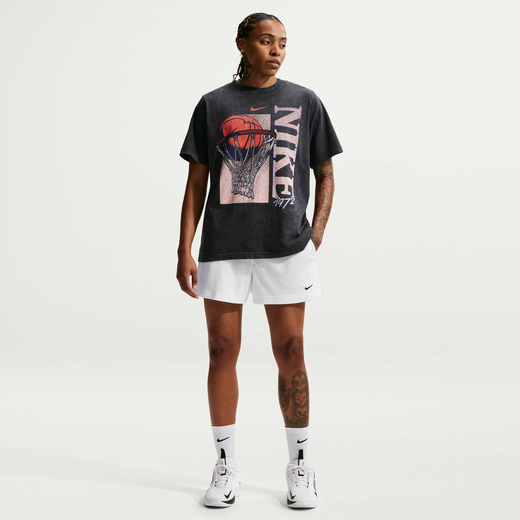 Nike Essential