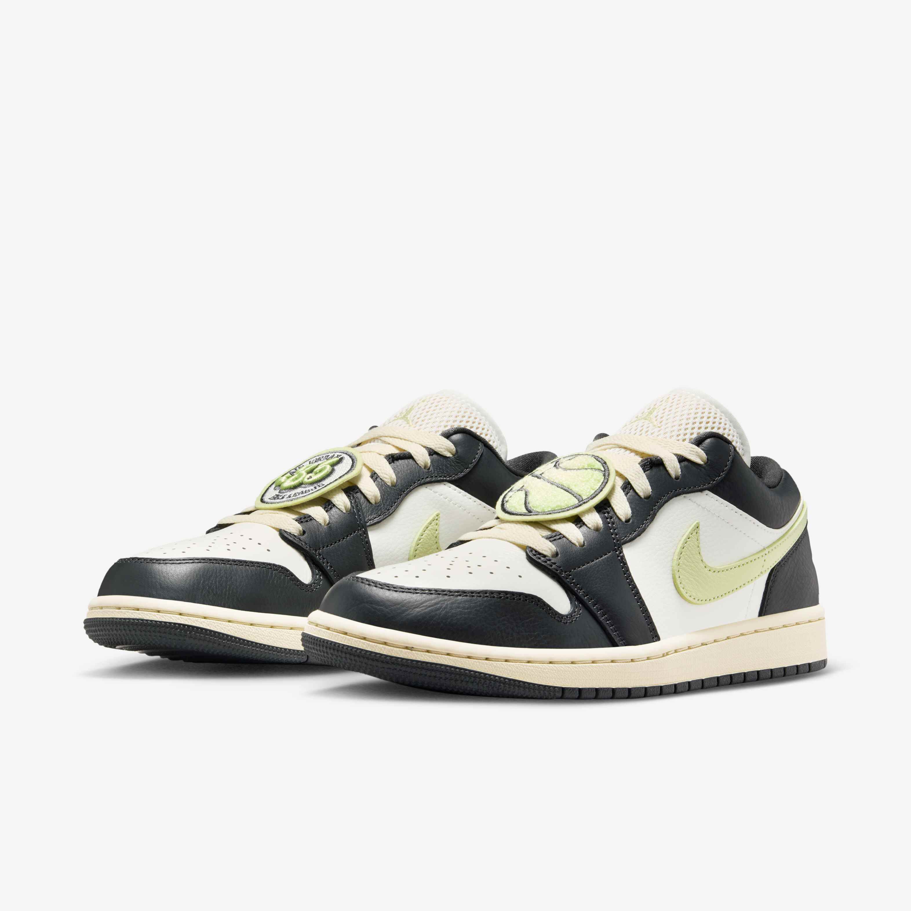 Air Jordan 1 Low SE image number 4