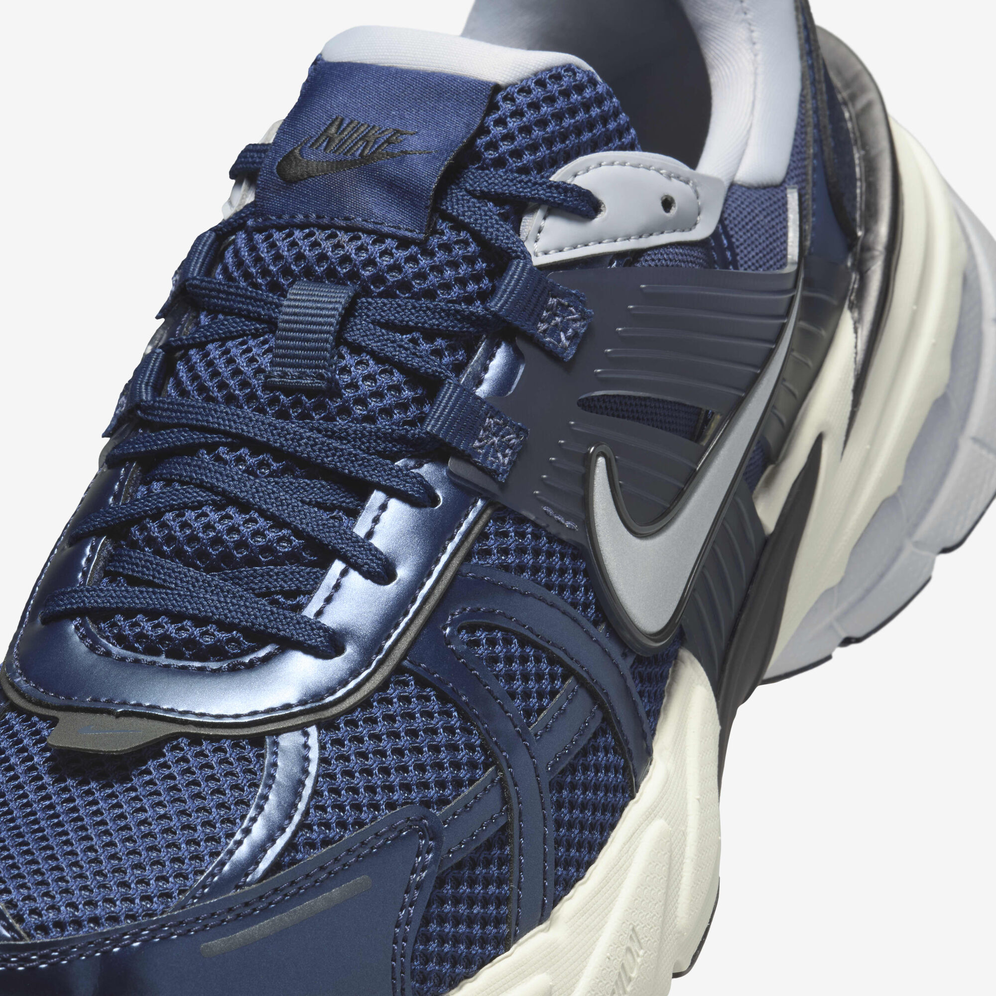Zoom image