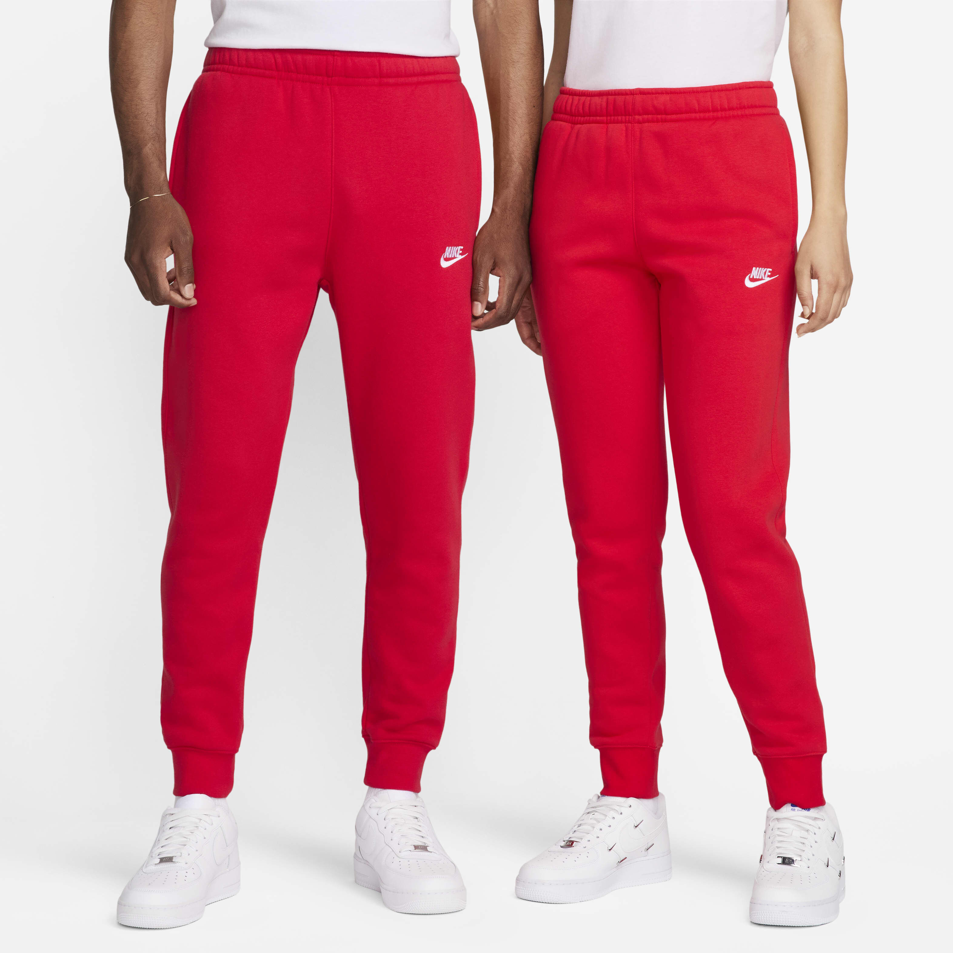 Nike club jogger red outlet