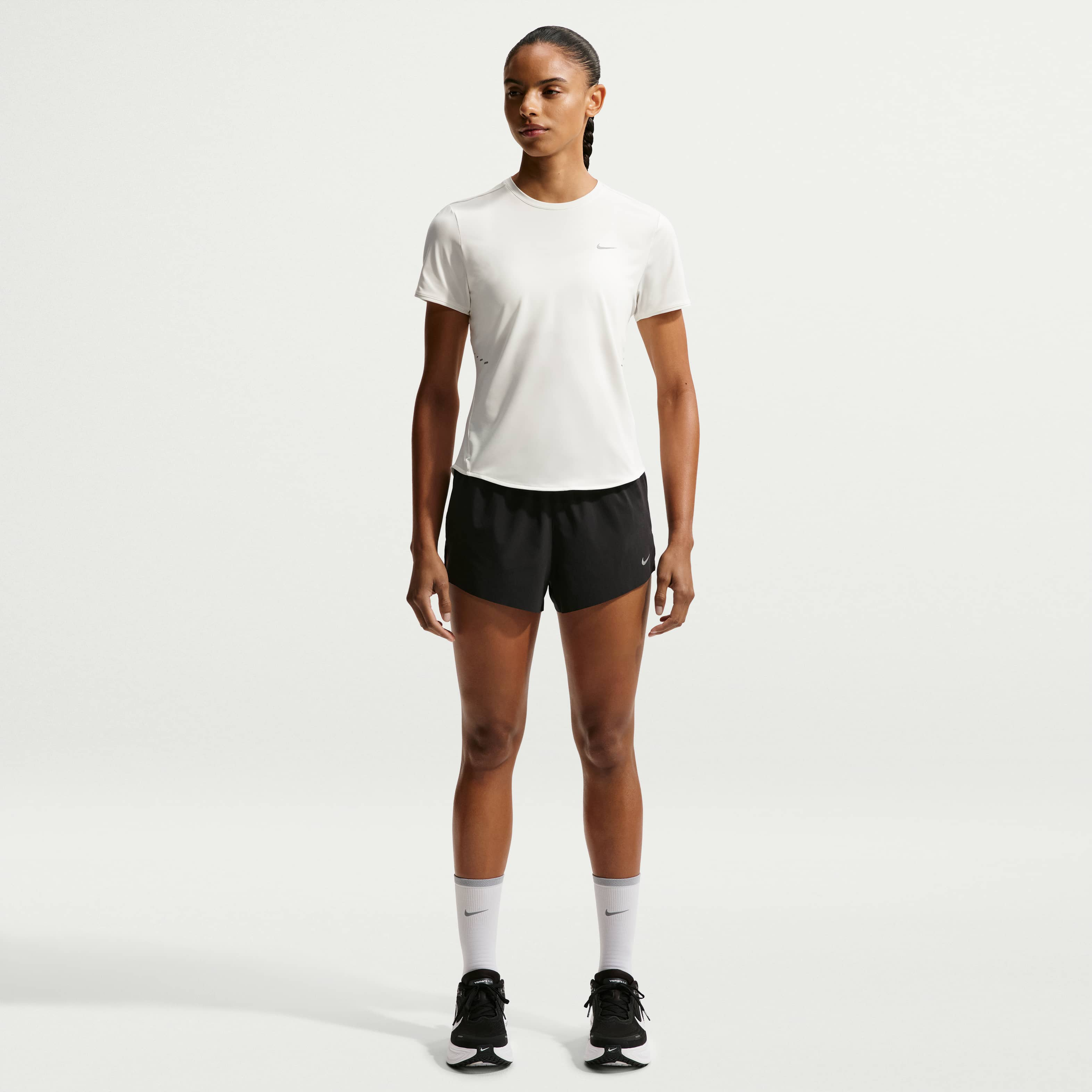 Nike Swift image number 3
