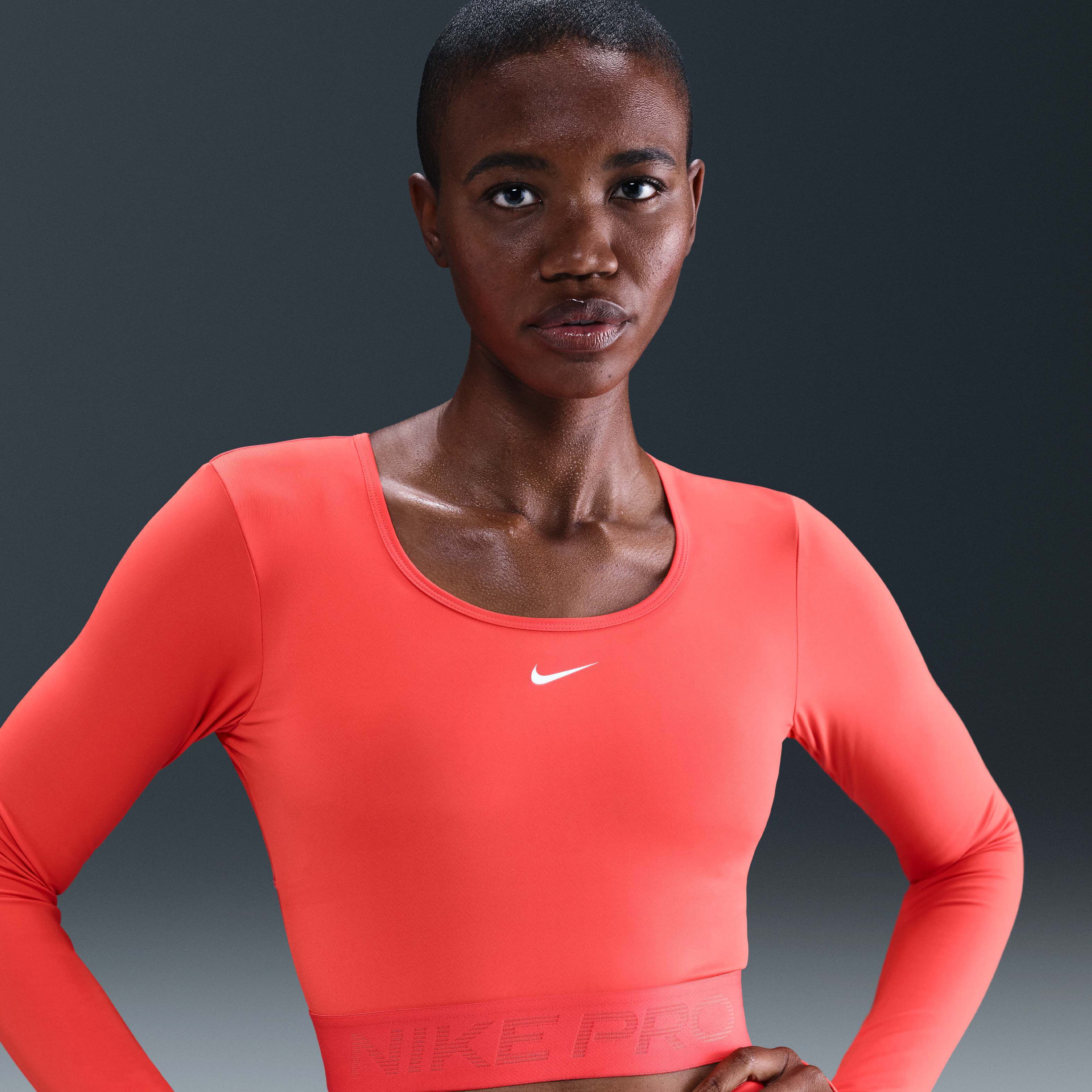 Nike Pro image number 0